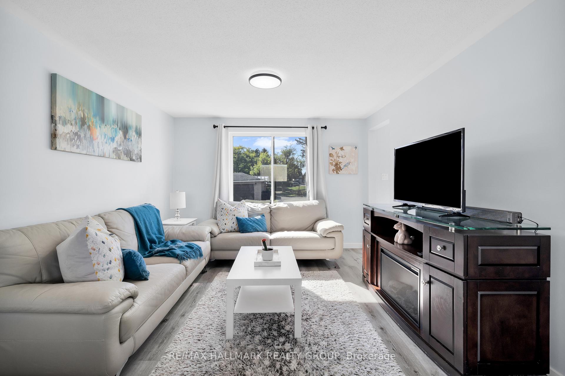 Photo 10 of Unit D, 38 - 1520 Beaverpond Drive, Ottawa, Pineview — HOMEH