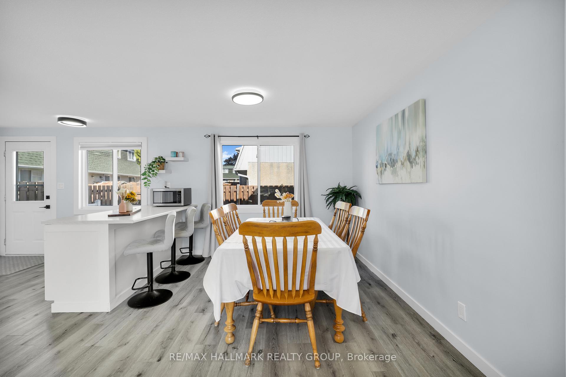 Photo 11 of Unit D, 38 - 1520 Beaverpond Drive, Ottawa, Pineview — HOMEH