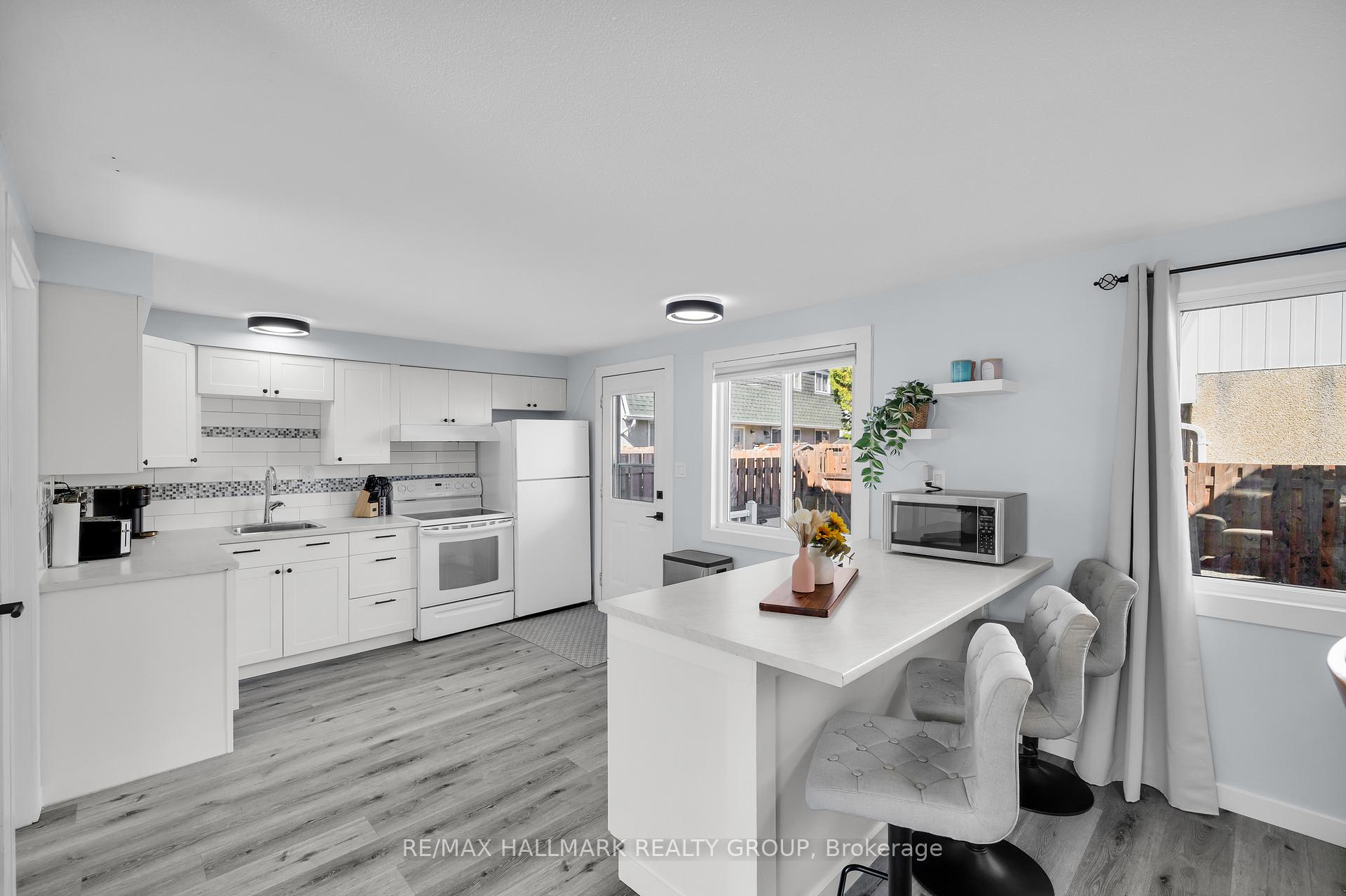 Photo 15 of Unit D, 38 - 1520 Beaverpond Drive, Ottawa, Pineview — HOMEH
