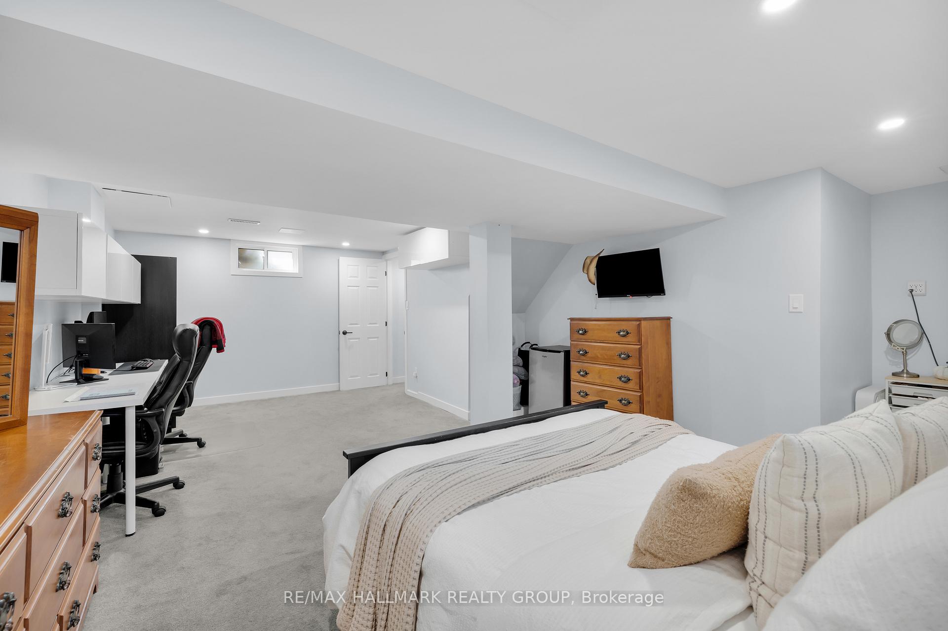 Photo 36 of Unit D, 38 - 1520 Beaverpond Drive, Ottawa, Pineview — HOMEH