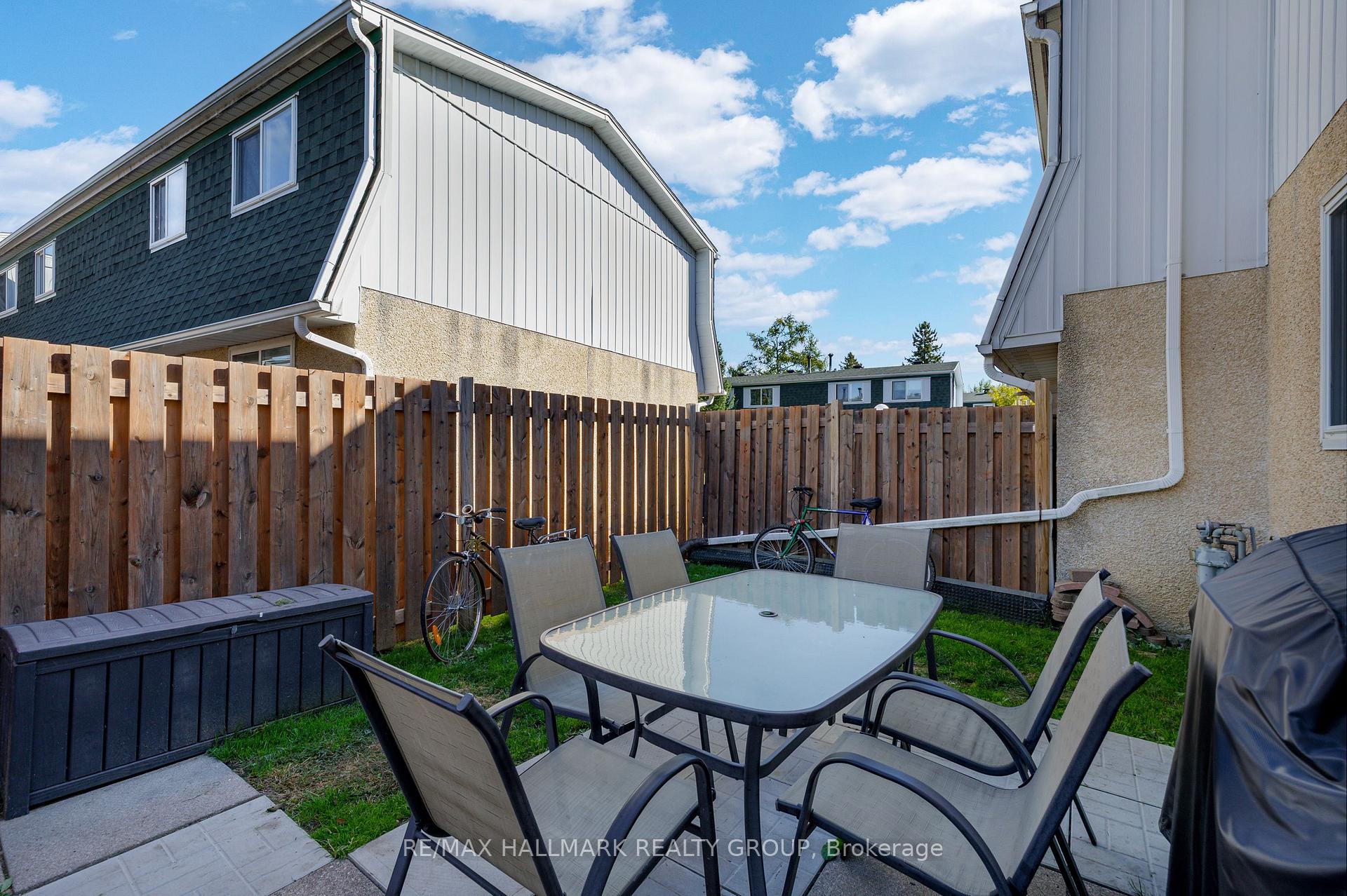 Photo 39 of Unit D, 38 - 1520 Beaverpond Drive, Ottawa, Pineview — HOMEH