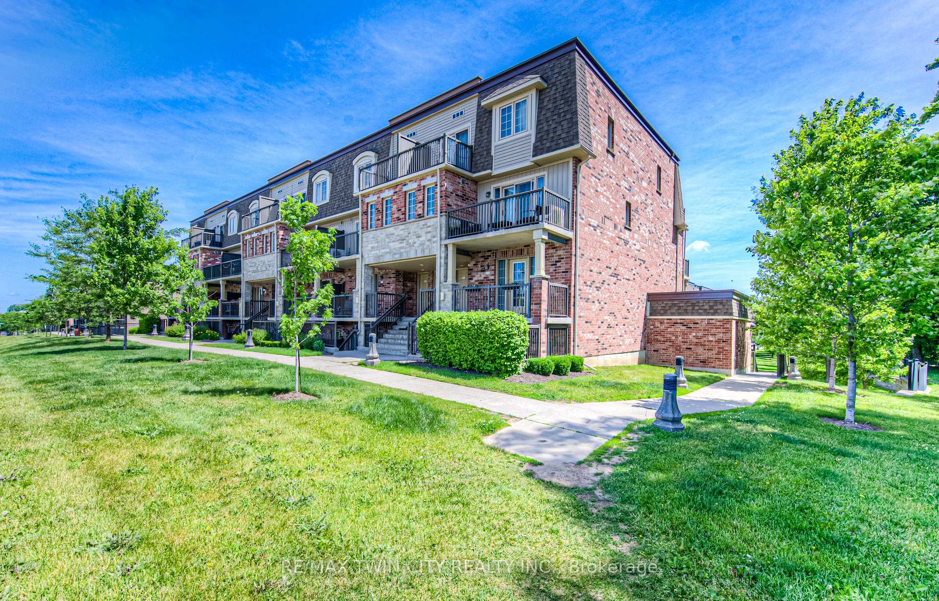 Front of Unit H, 1694 Fischer Hallman Road