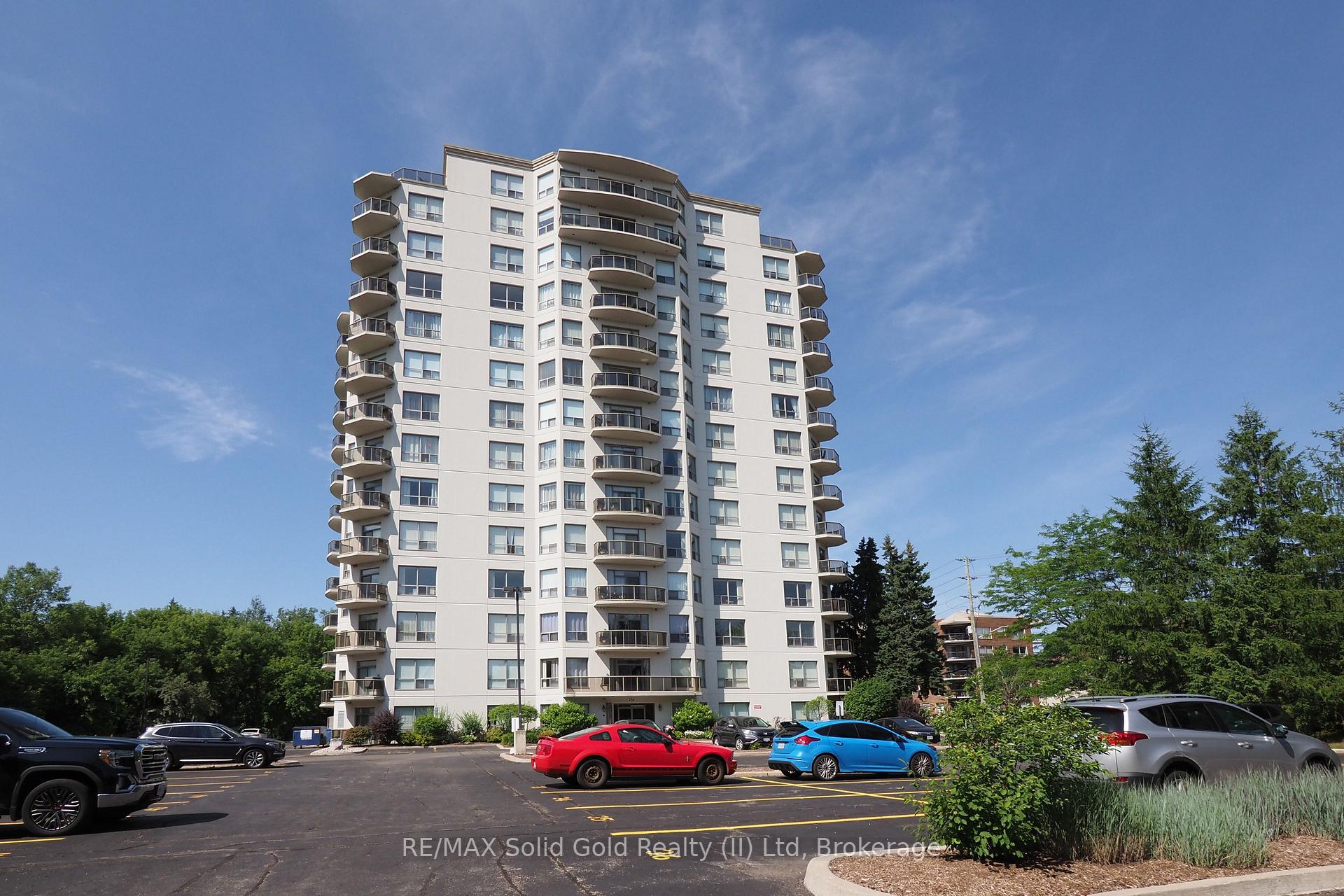 Front of Unit 701, 255 Keats Way
