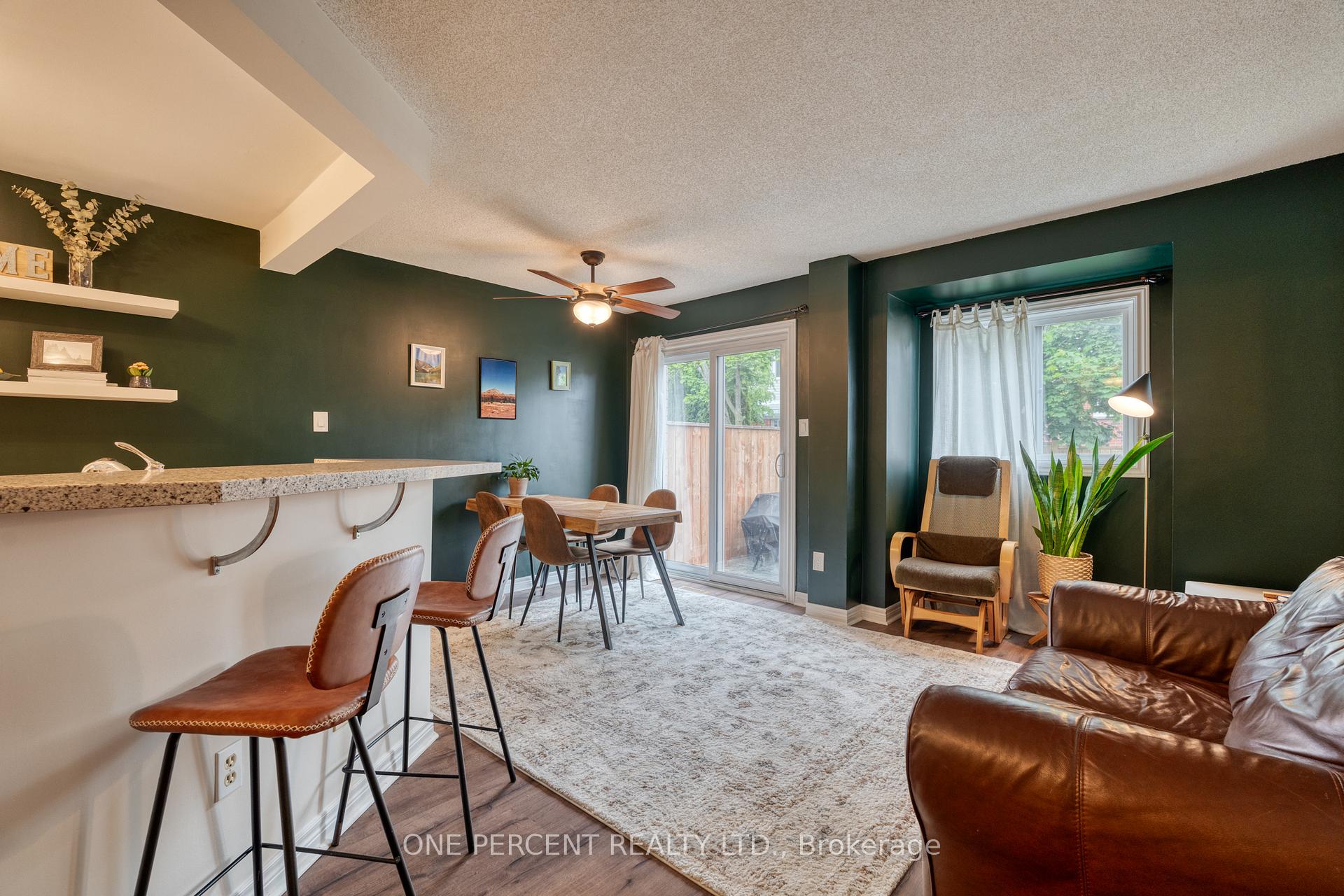 Photo 5 of Unit 29, 75 Ryans Way, Hamilton, Waterdown — HOMEH