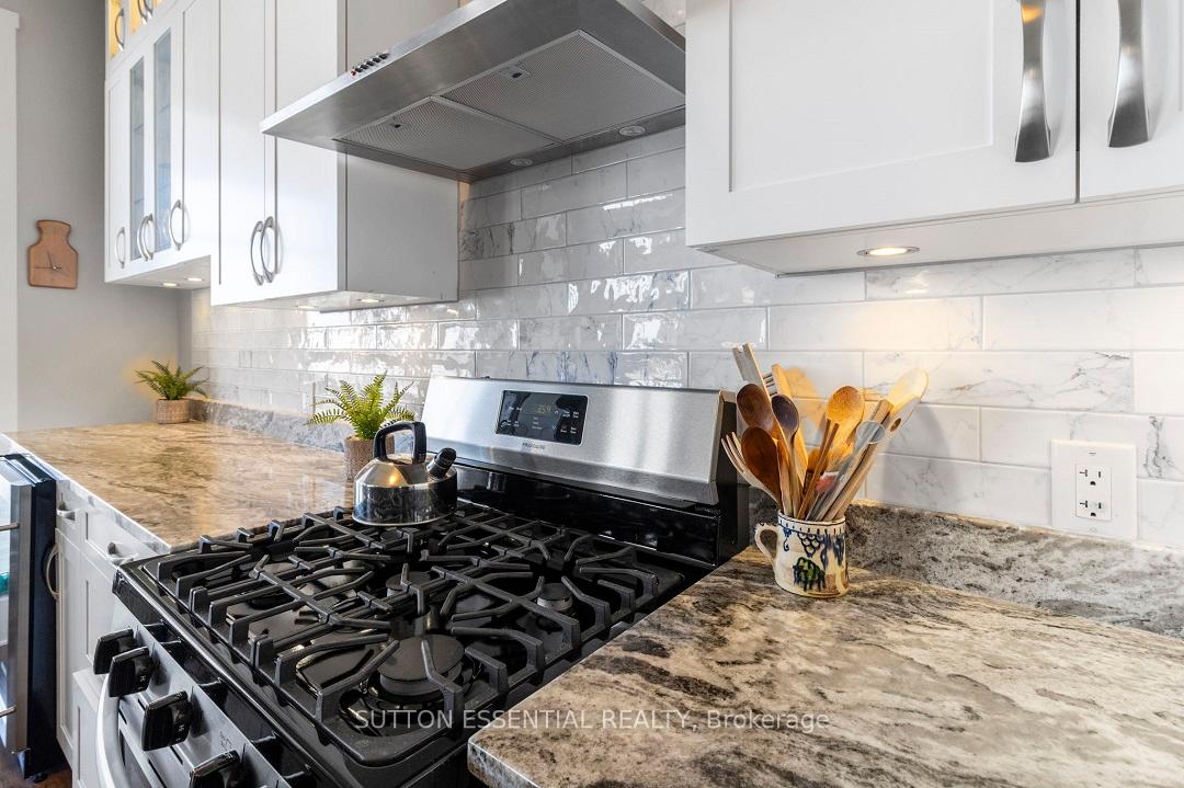Photo 18 of Unit 505, 130 Water Street, Gananoque — HOMEH