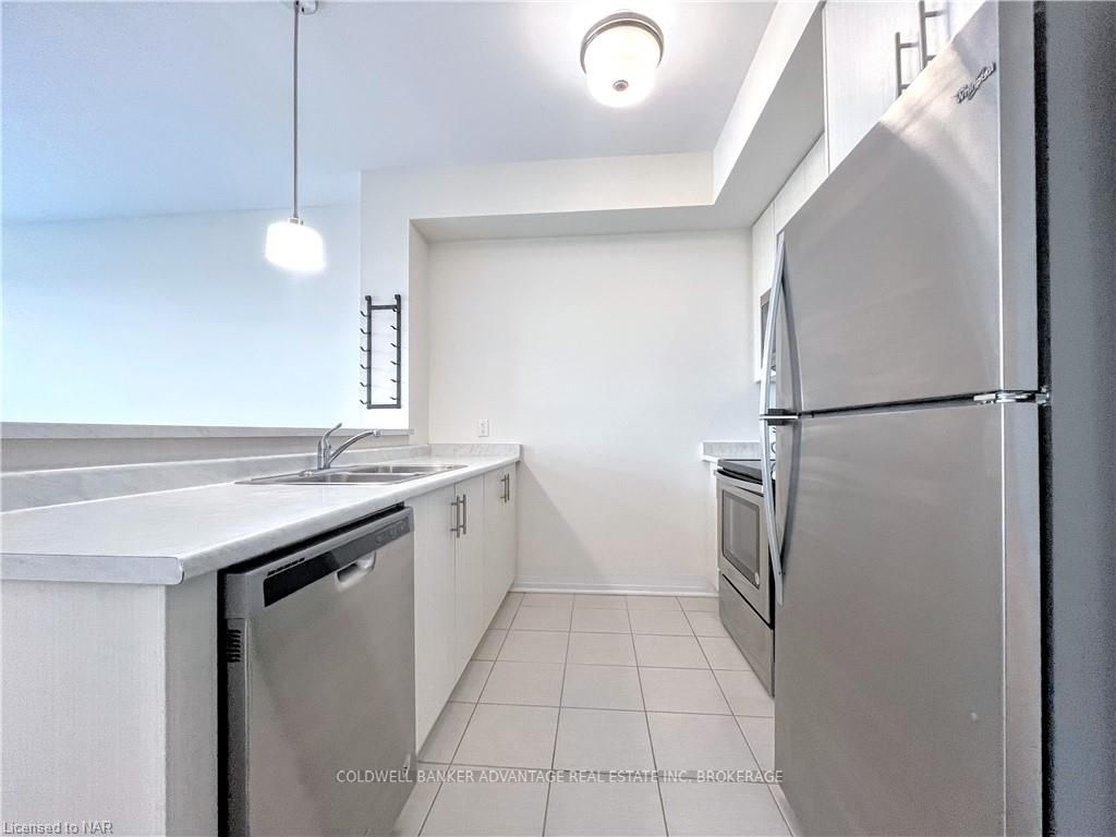 Photo 15 of Unit 403, 10 Concord Place, Grimsby, Grimsby Beach — HOMEH