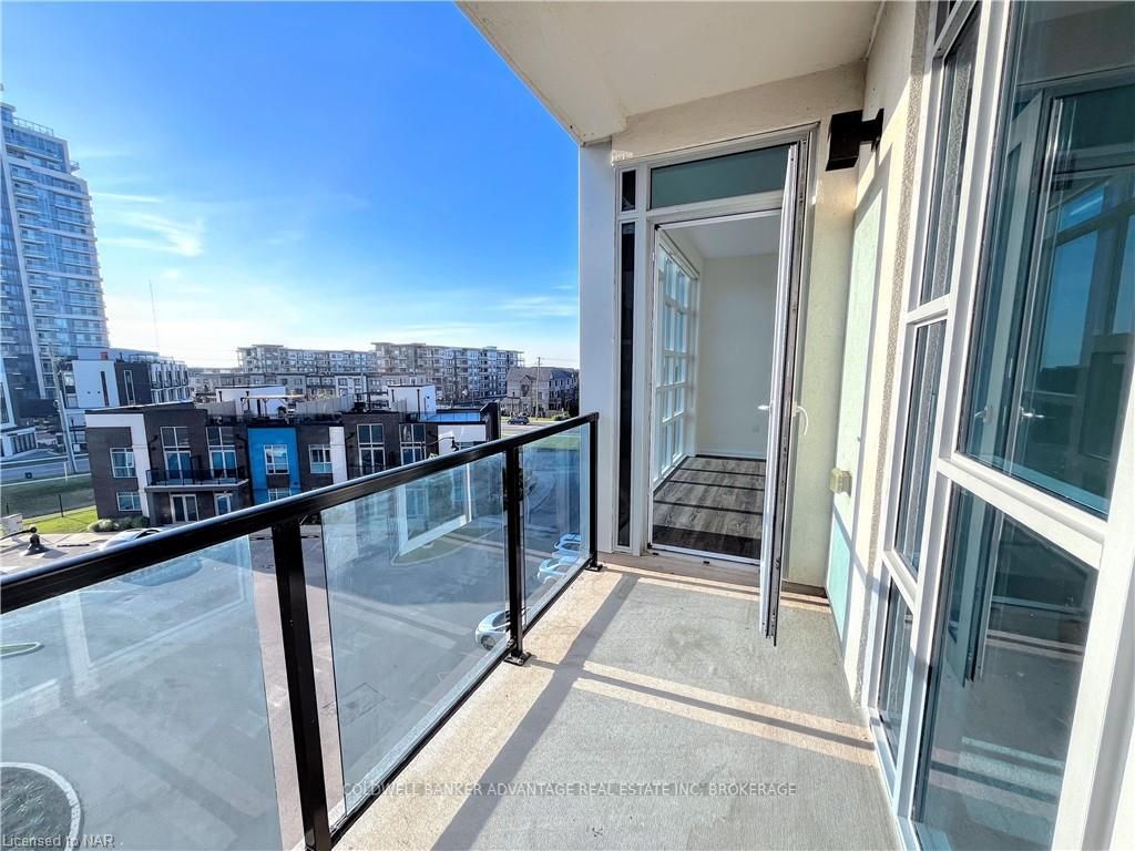 Photo 10 of Unit 403, 10 Concord Place, Grimsby, Grimsby Beach — HOMEH