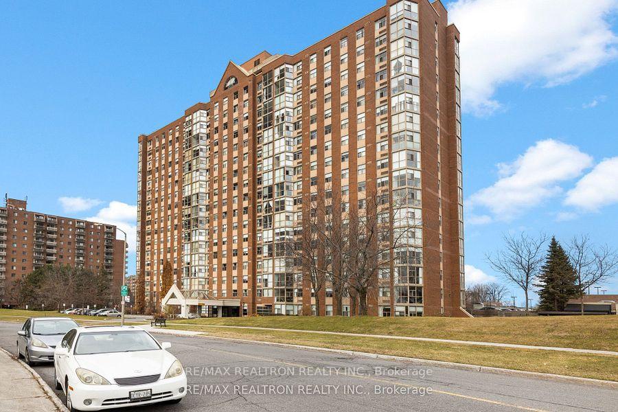 Photo 3 of Unit 1702, 2760 Carousel Crescent, Ottawa, Emerald Woods/Sawmill Creek — HOMEH
