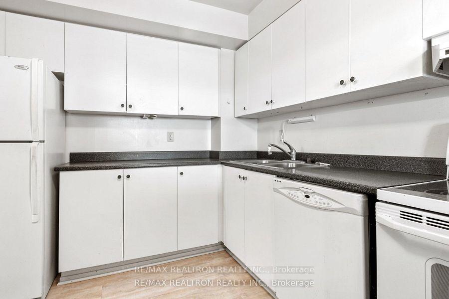 Photo 13 of Unit 1702, 2760 Carousel Crescent, Ottawa, Emerald Woods/Sawmill Creek — HOMEH