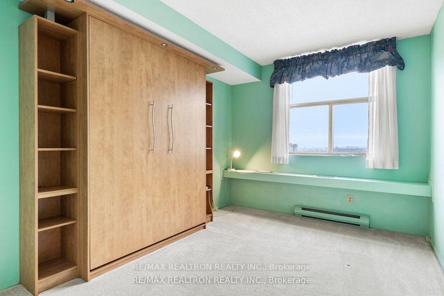 Photo 16 of Unit 1702, 2760 Carousel Crescent, Ottawa, Emerald Woods/Sawmill Creek — HOMEH