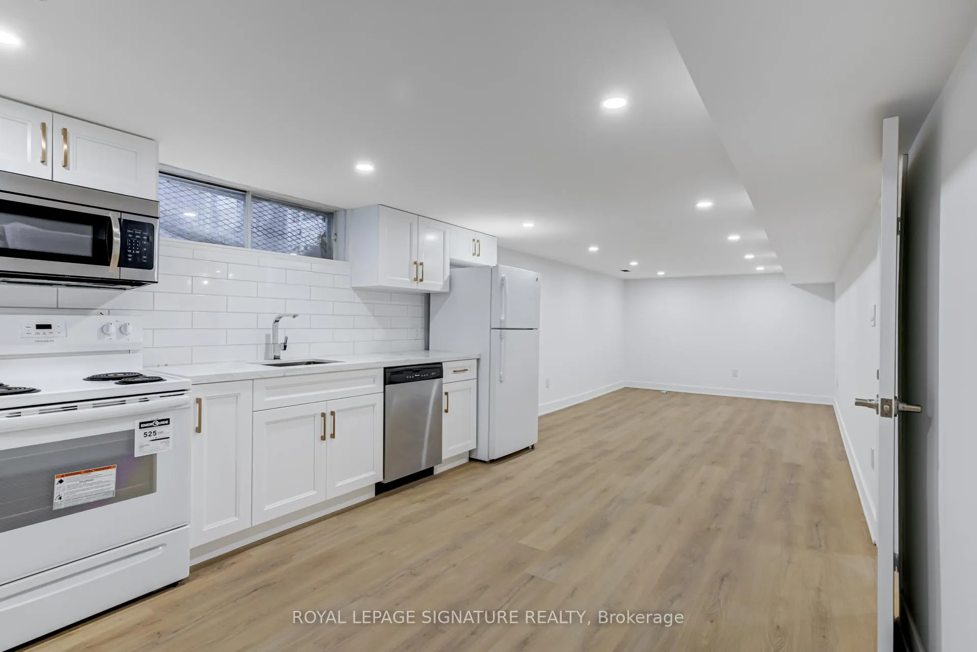 Photo 10 of Unit Bsmt, 116 Ferris Road, Toronto, O'Connor-Parkview — HOMEH