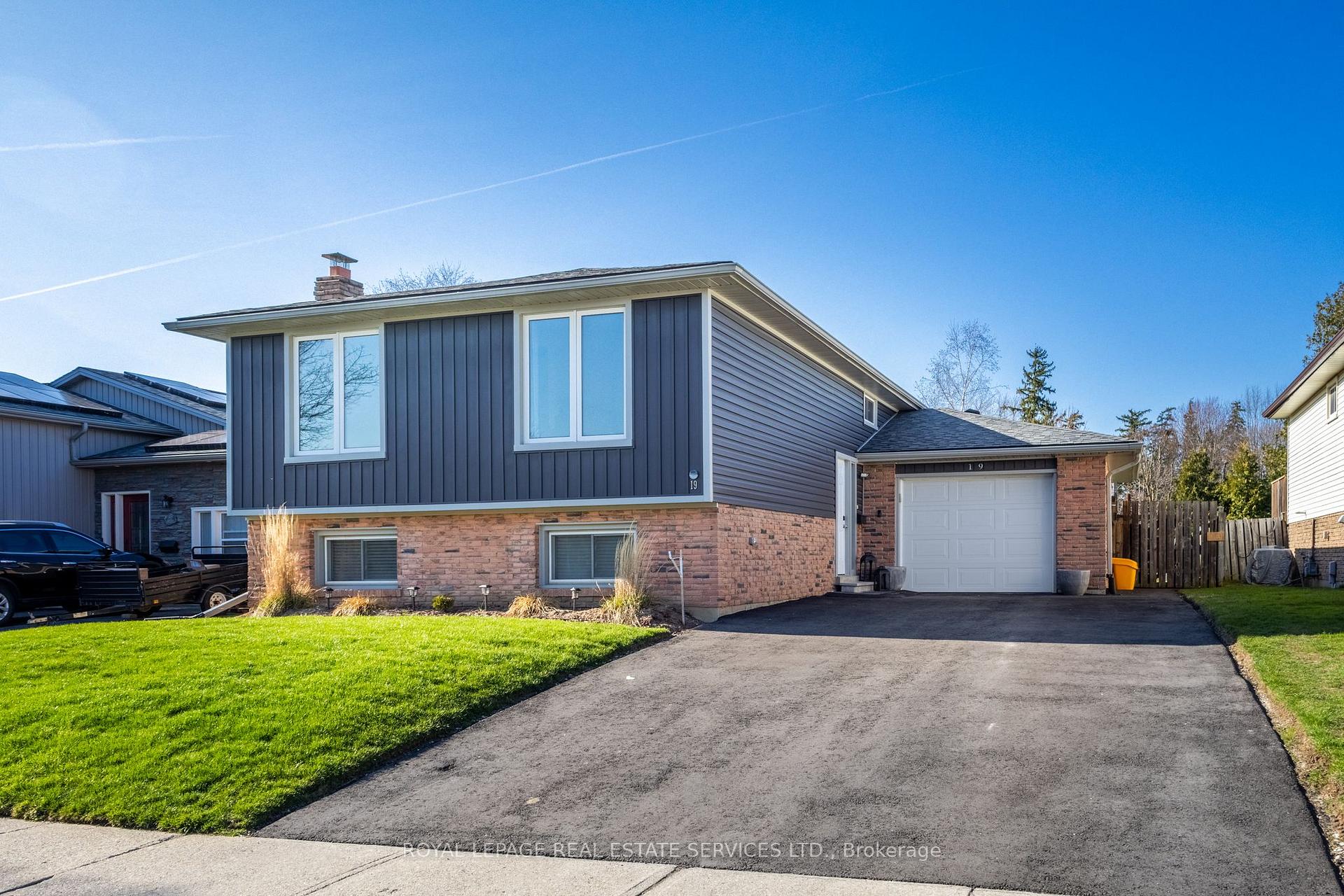 Front of 19 Southglen Road