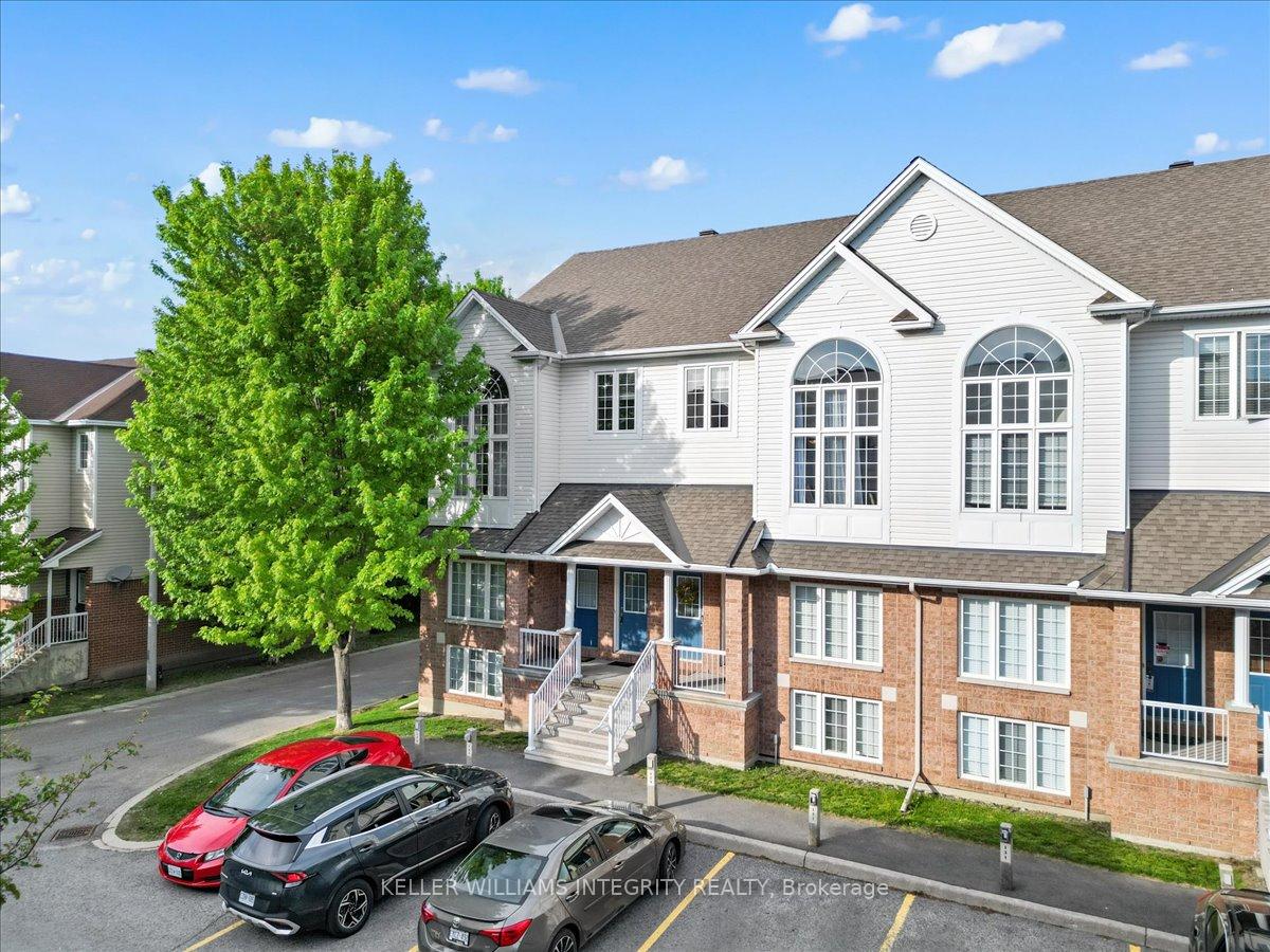 Photo 3 of Unit 32, 129 Wharhol Private, Ottawa, Westcliffe Estates — HOMEH