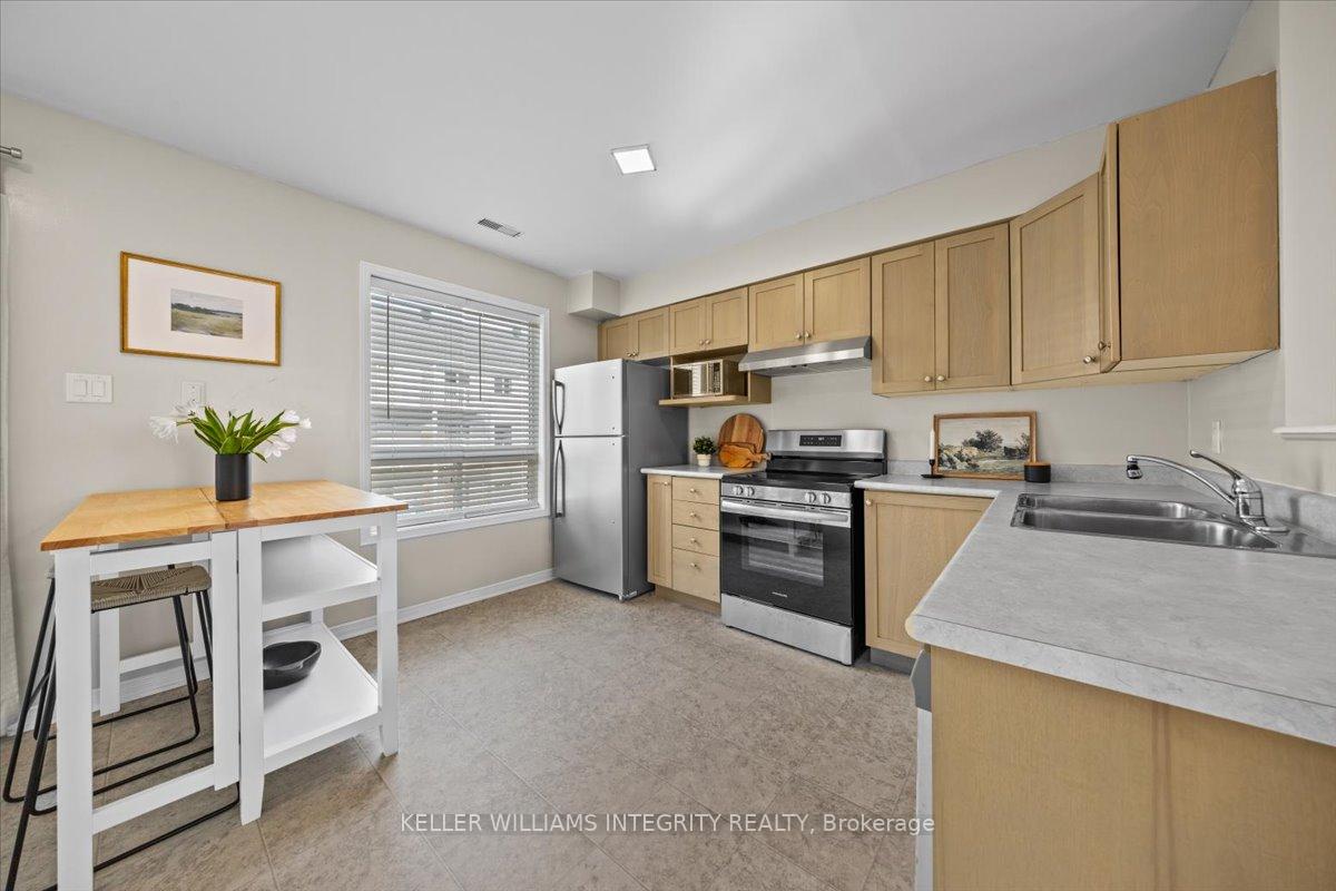 Photo 16 of Unit 32, 129 Wharhol Private, Ottawa, Westcliffe Estates — HOMEH