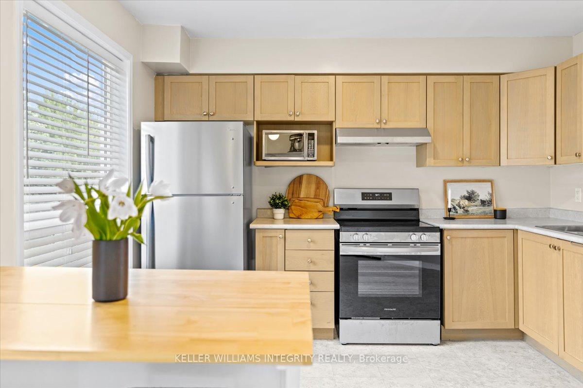 Photo 17 of Unit 32, 129 Wharhol Private, Ottawa, Westcliffe Estates — HOMEH