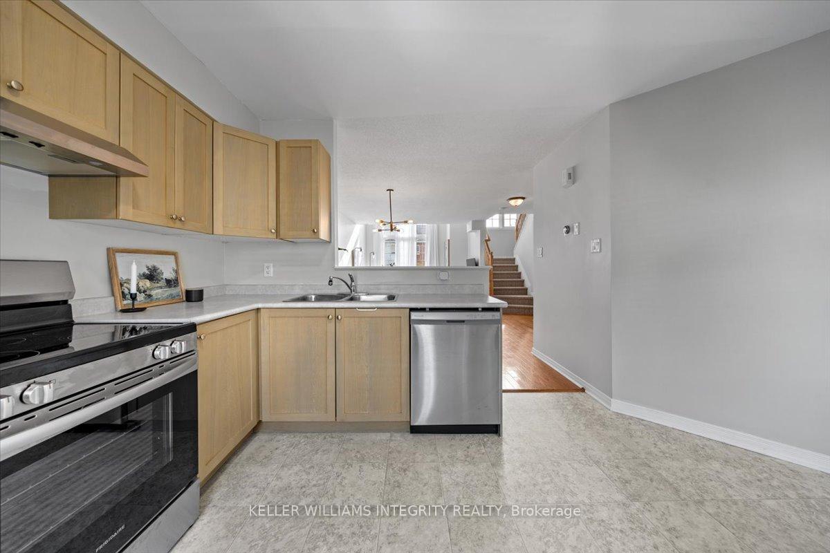 Photo 22 of Unit 32, 129 Wharhol Private, Ottawa, Westcliffe Estates — HOMEH