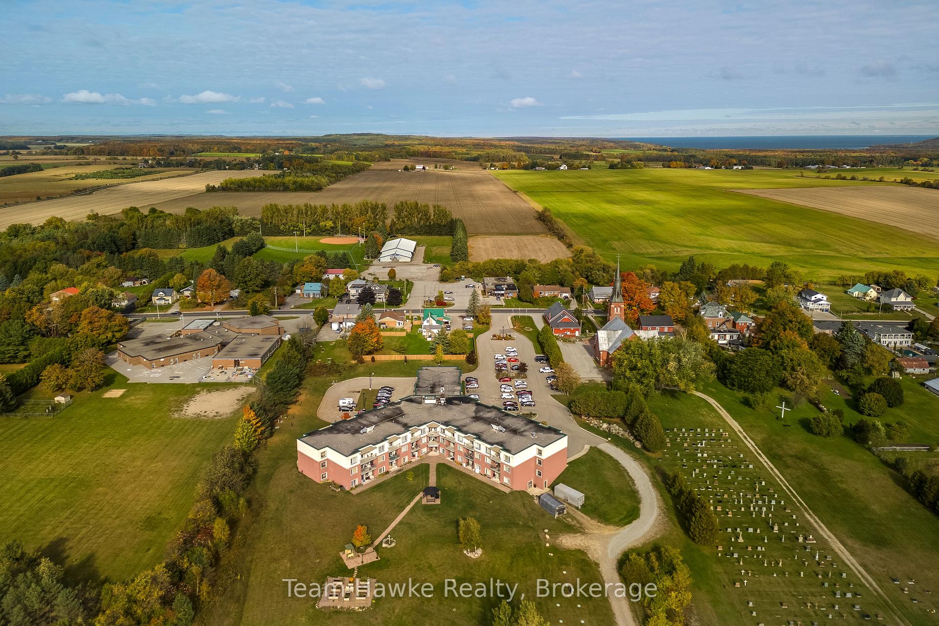 Photo 28 of Unit 108, 333 Rue Lafontaine Road, Tiny, Rural Tiny — HOMEH