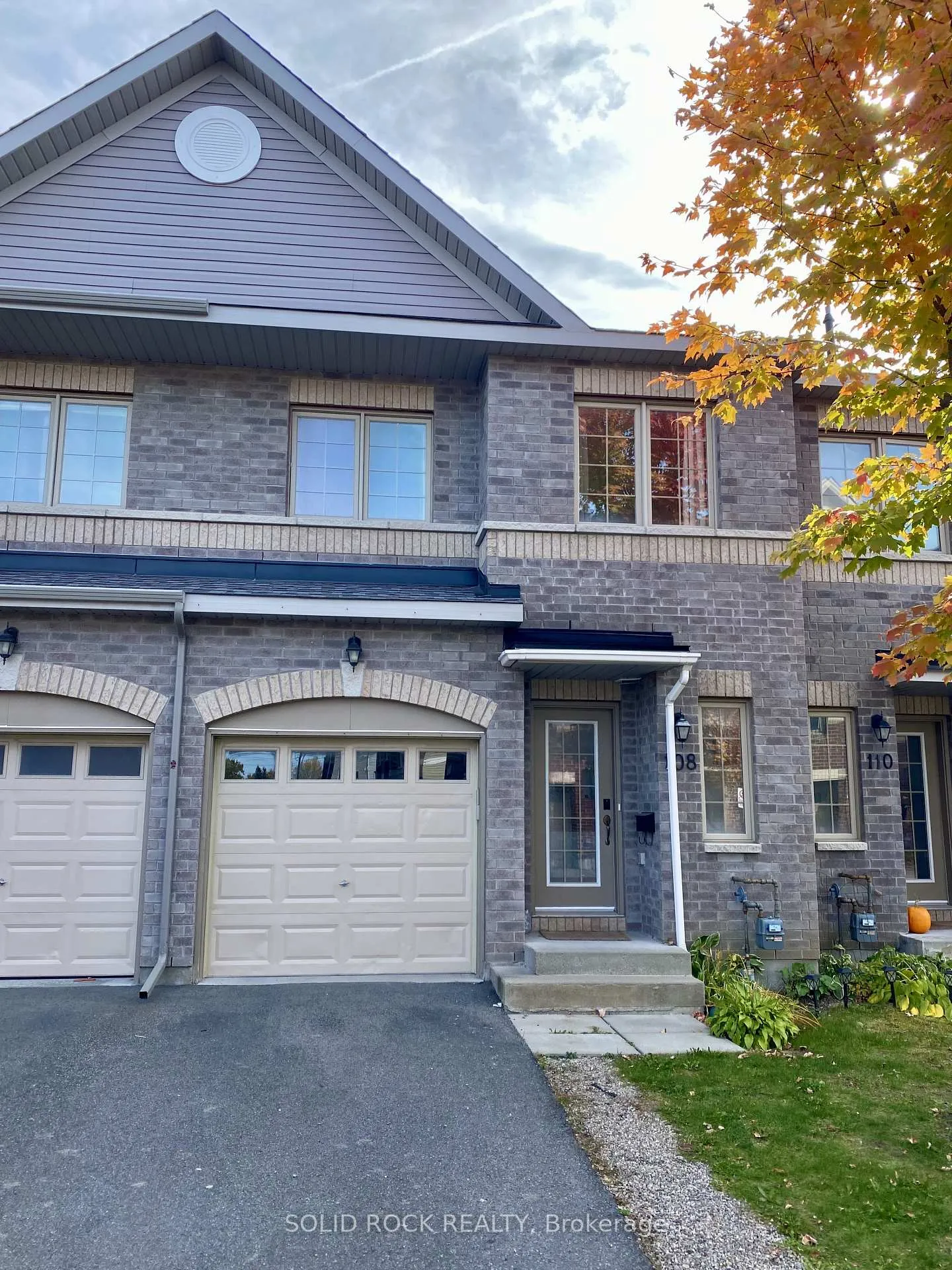 Photo 1 of 108 Camden Private, Ottawa, Barrhaven - Cedargrove/Fraserdale — HOMEH