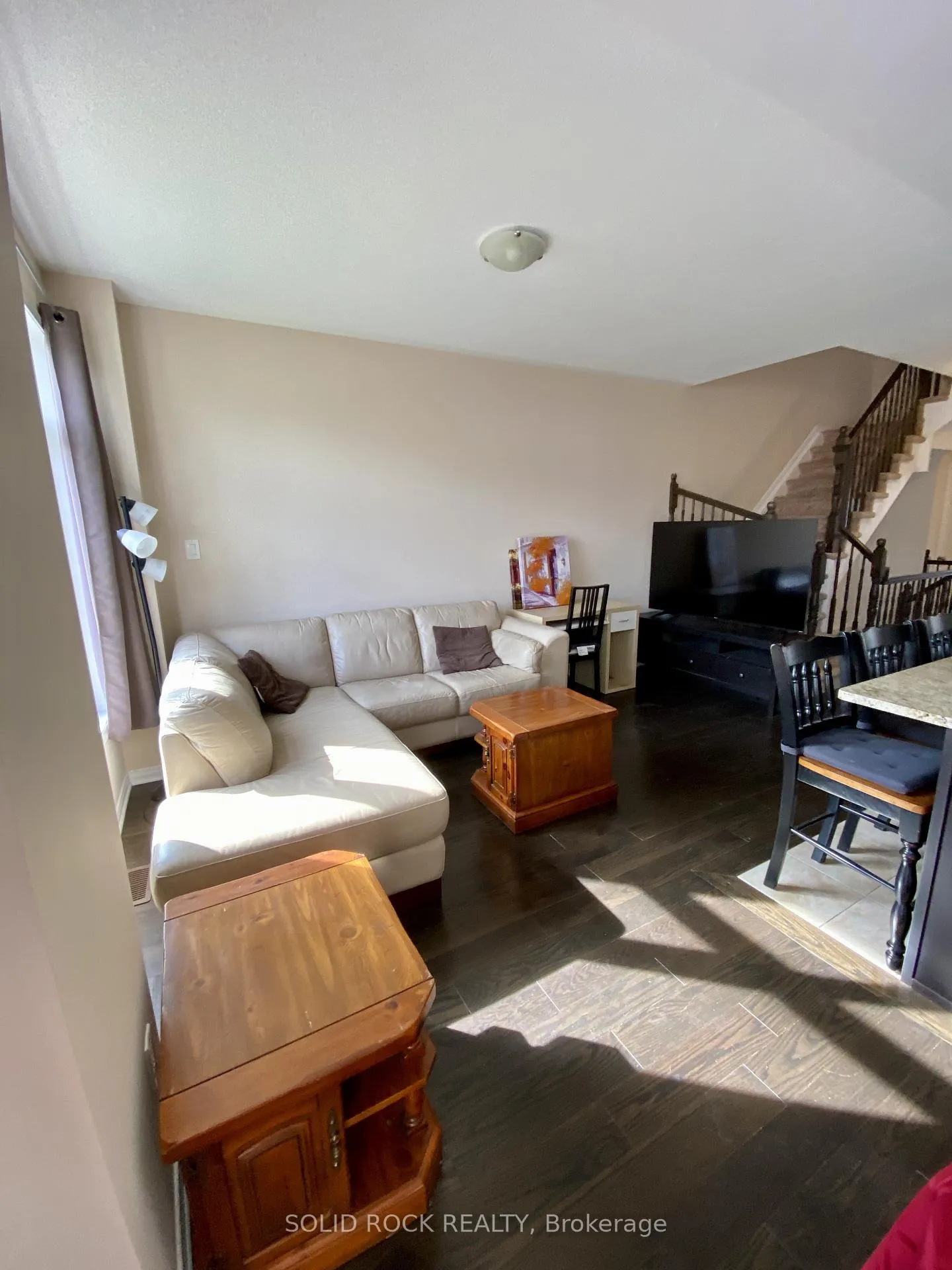 Photo 13 of 108 Camden Private, Ottawa, Barrhaven - Cedargrove/Fraserdale — HOMEH