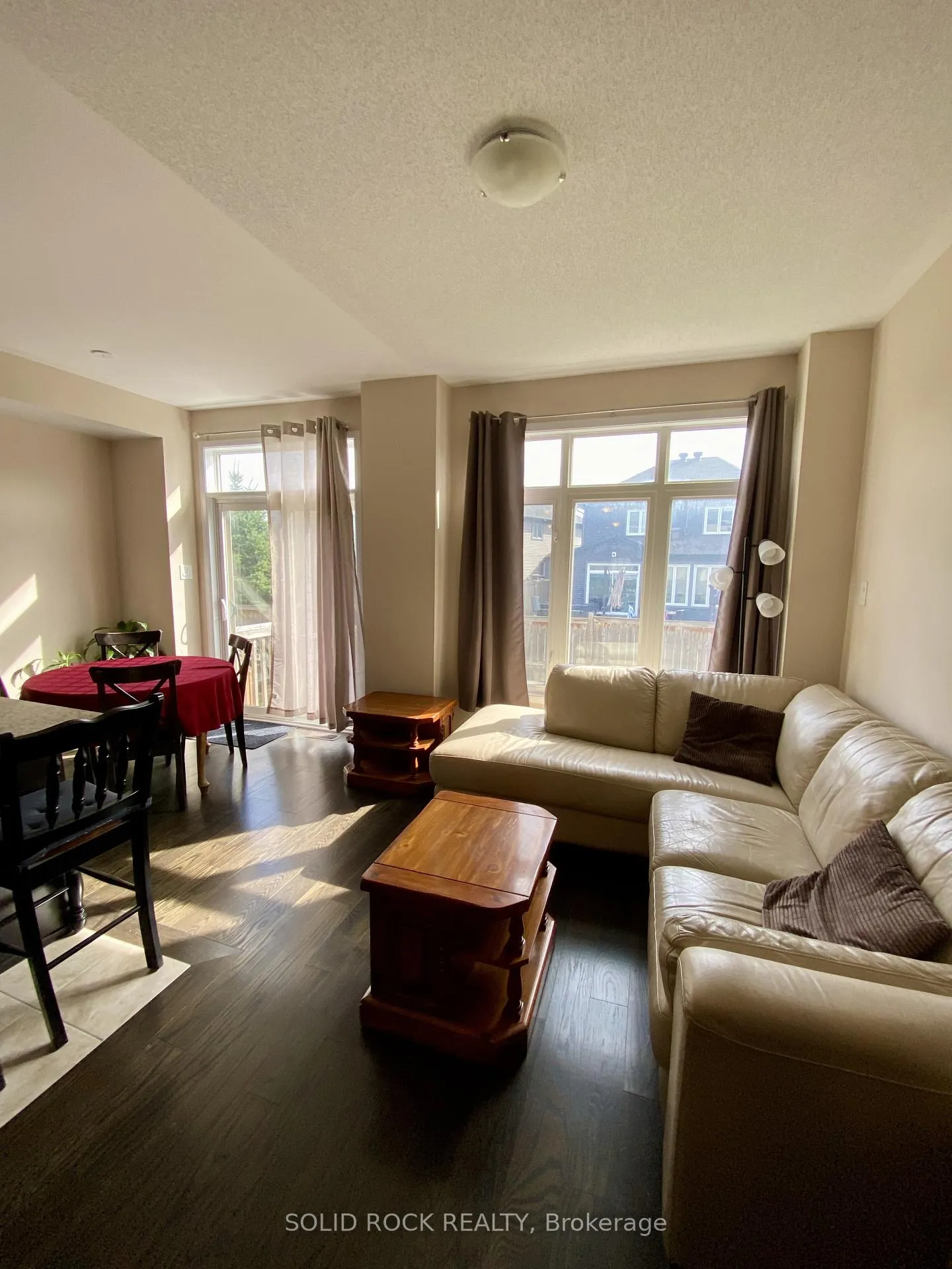 Photo 17 of 108 Camden Private, Ottawa, Barrhaven - Cedargrove/Fraserdale — HOMEH