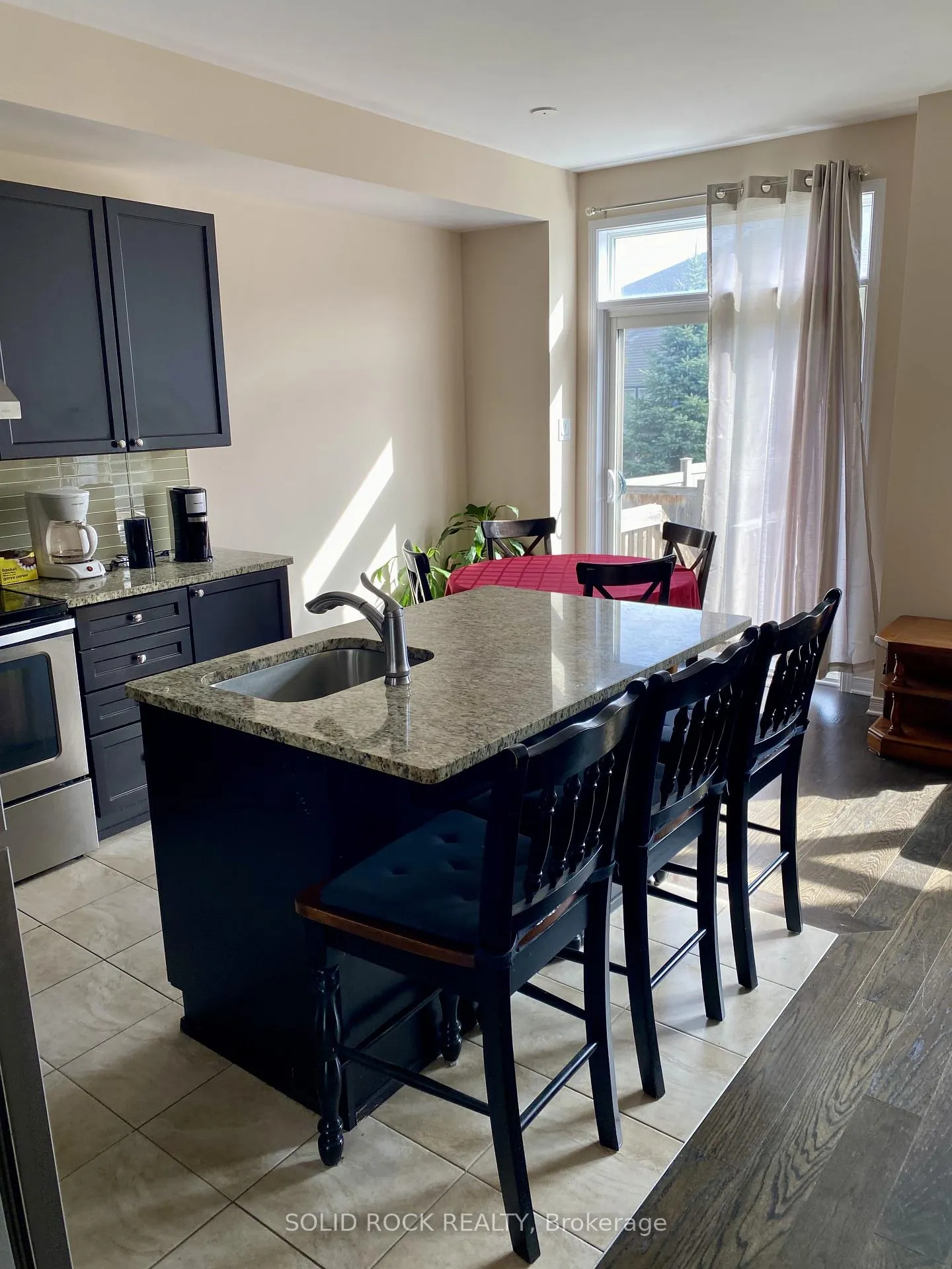 Photo 20 of 108 Camden Private, Ottawa, Barrhaven - Cedargrove/Fraserdale — HOMEH