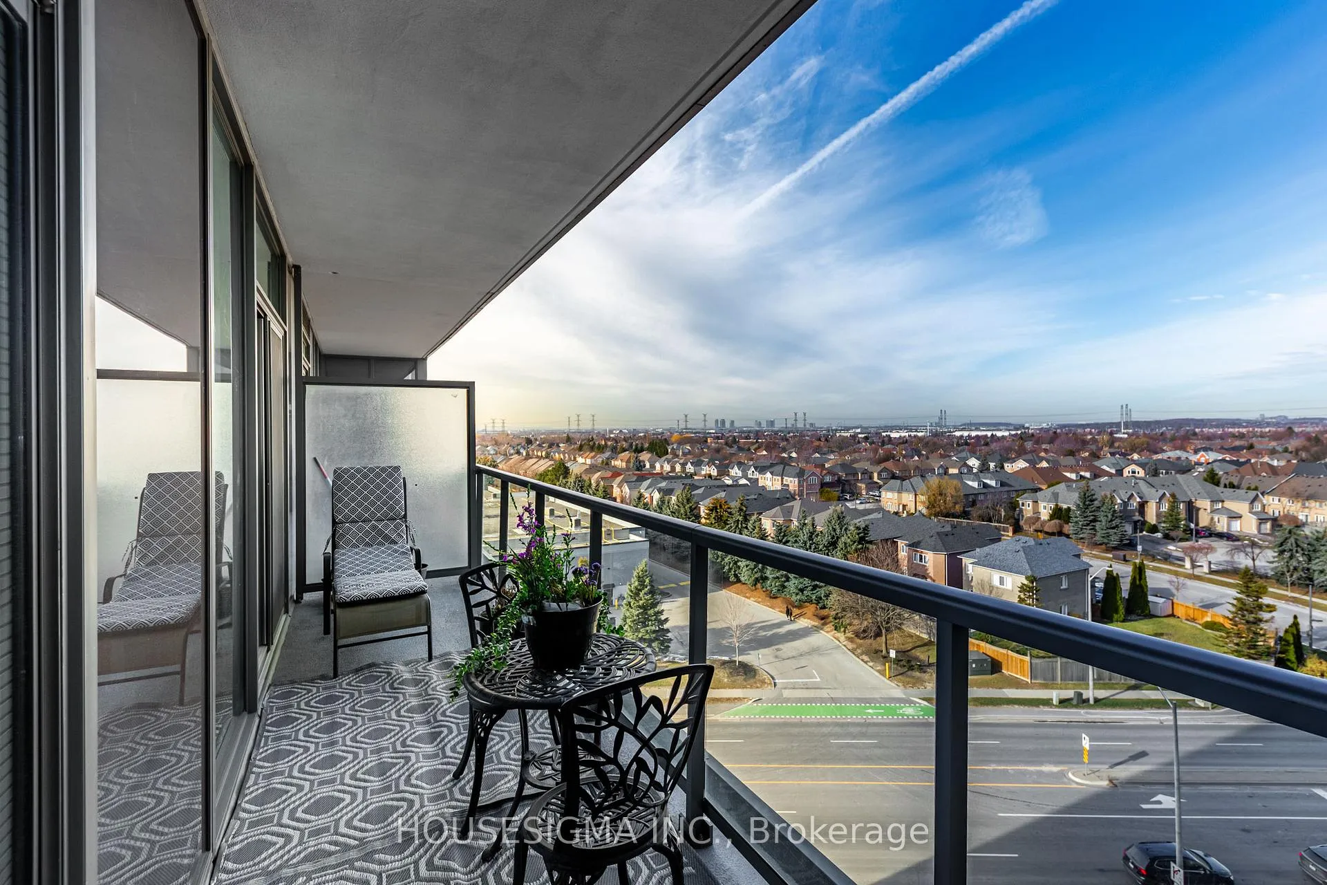 Photo 18 of Unit 708, 10 Gatineau Drive, Vaughan, Beverley Glen — HOMEH