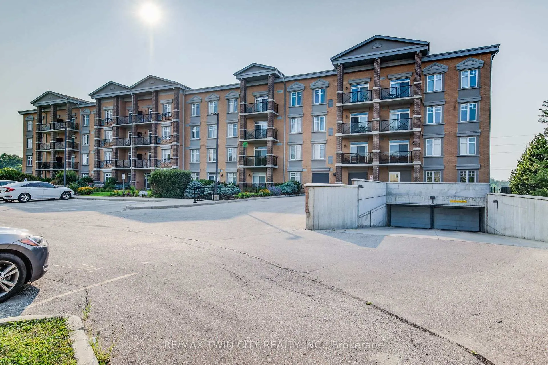 Photo 1 of Unit 401, 2 Colonial Drive, Guelph, Pineridge/Westminster Woods — HOMEH