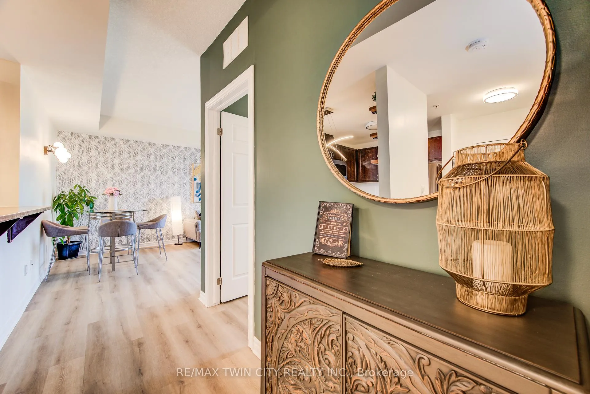 Photo 12 of Unit 401, 2 Colonial Drive, Guelph, Pineridge/Westminster Woods — HOMEH