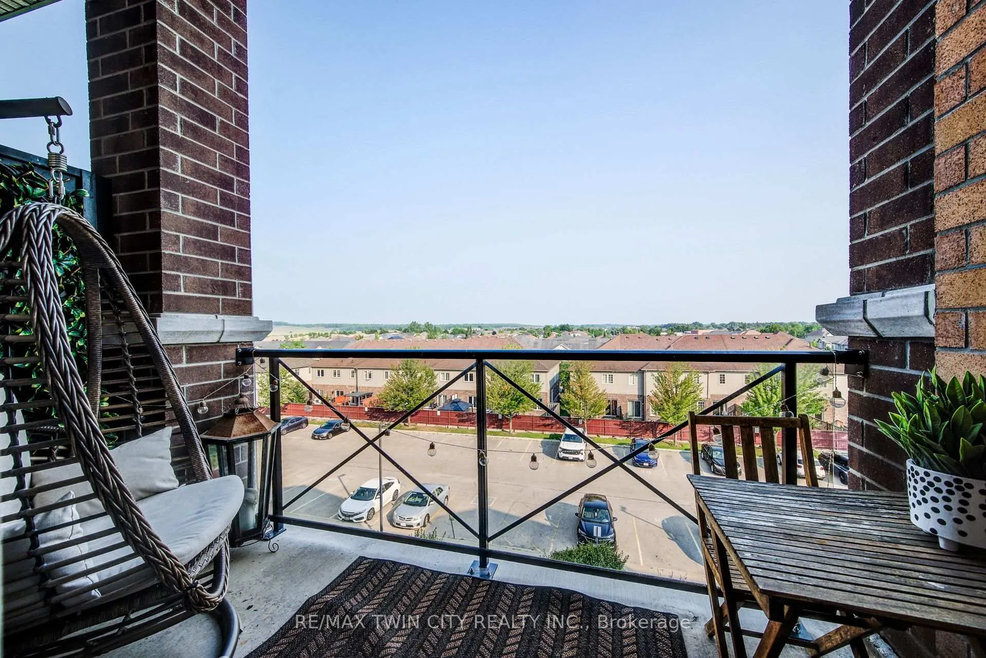 Photo 21 of Unit 401, 2 Colonial Drive, Guelph, Pineridge/Westminster Woods — HOMEH