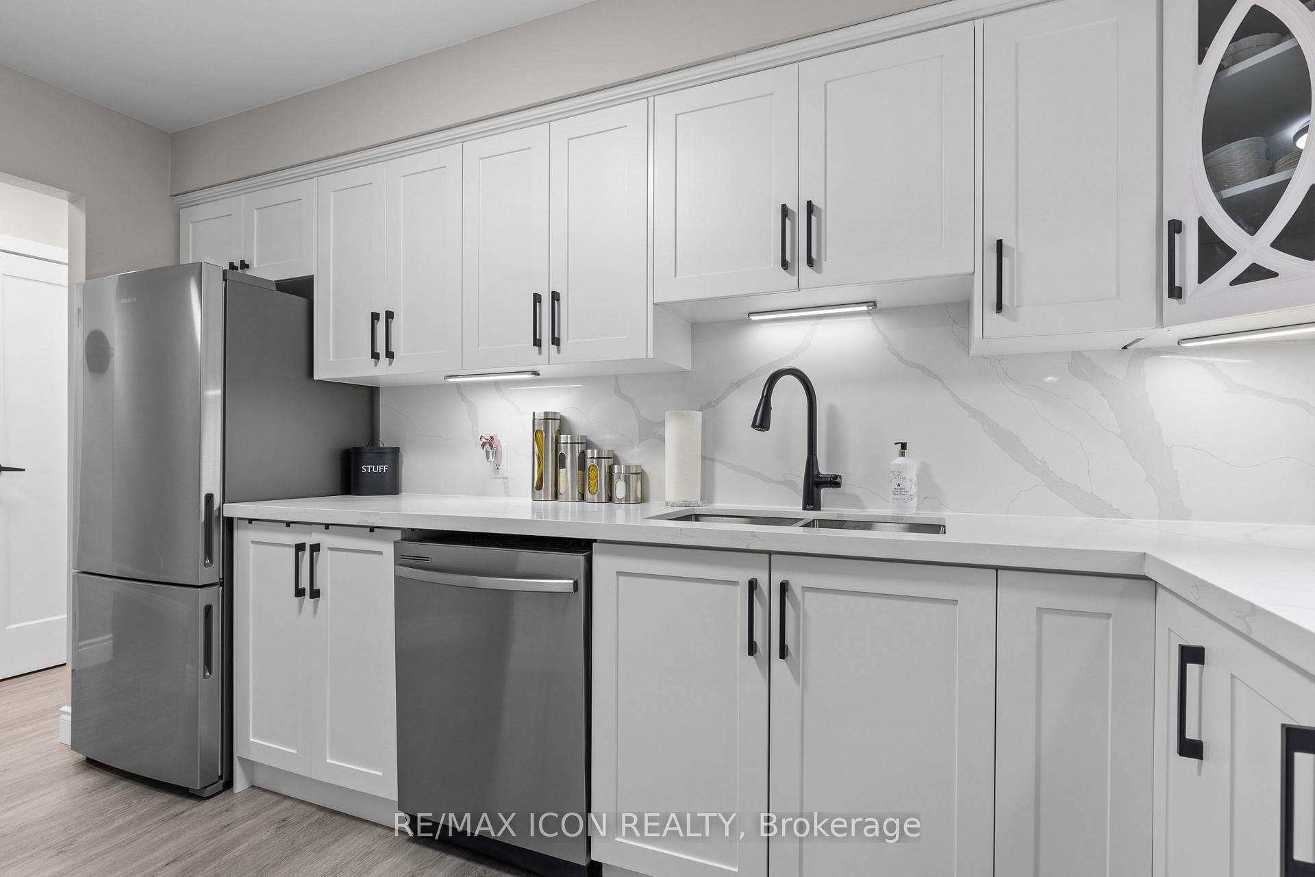 Photo 3 of Unit 210, 30 Hugo Crescent, Kitchener — HOMEH