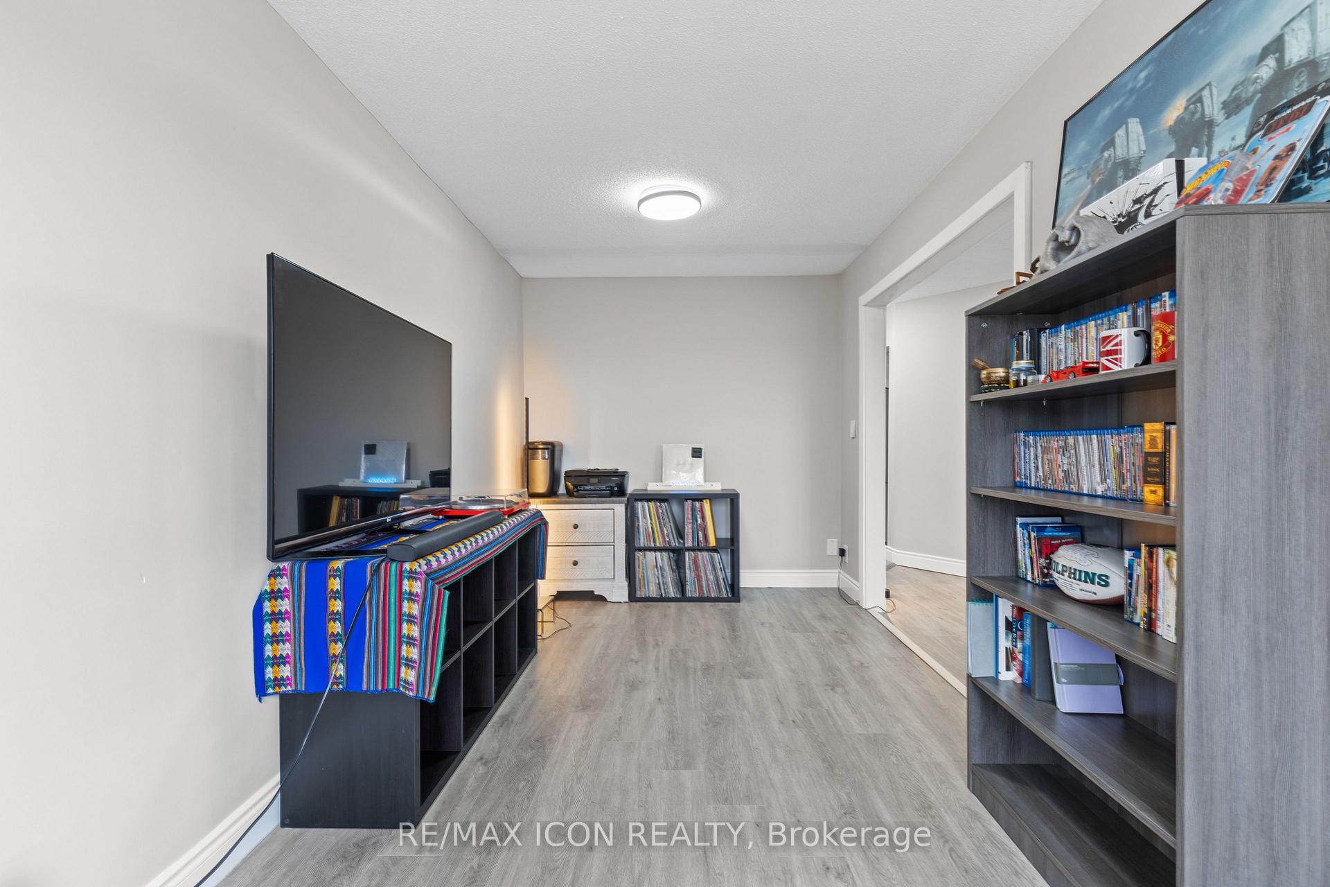 Photo 10 of Unit 210, 30 Hugo Crescent, Kitchener — HOMEH