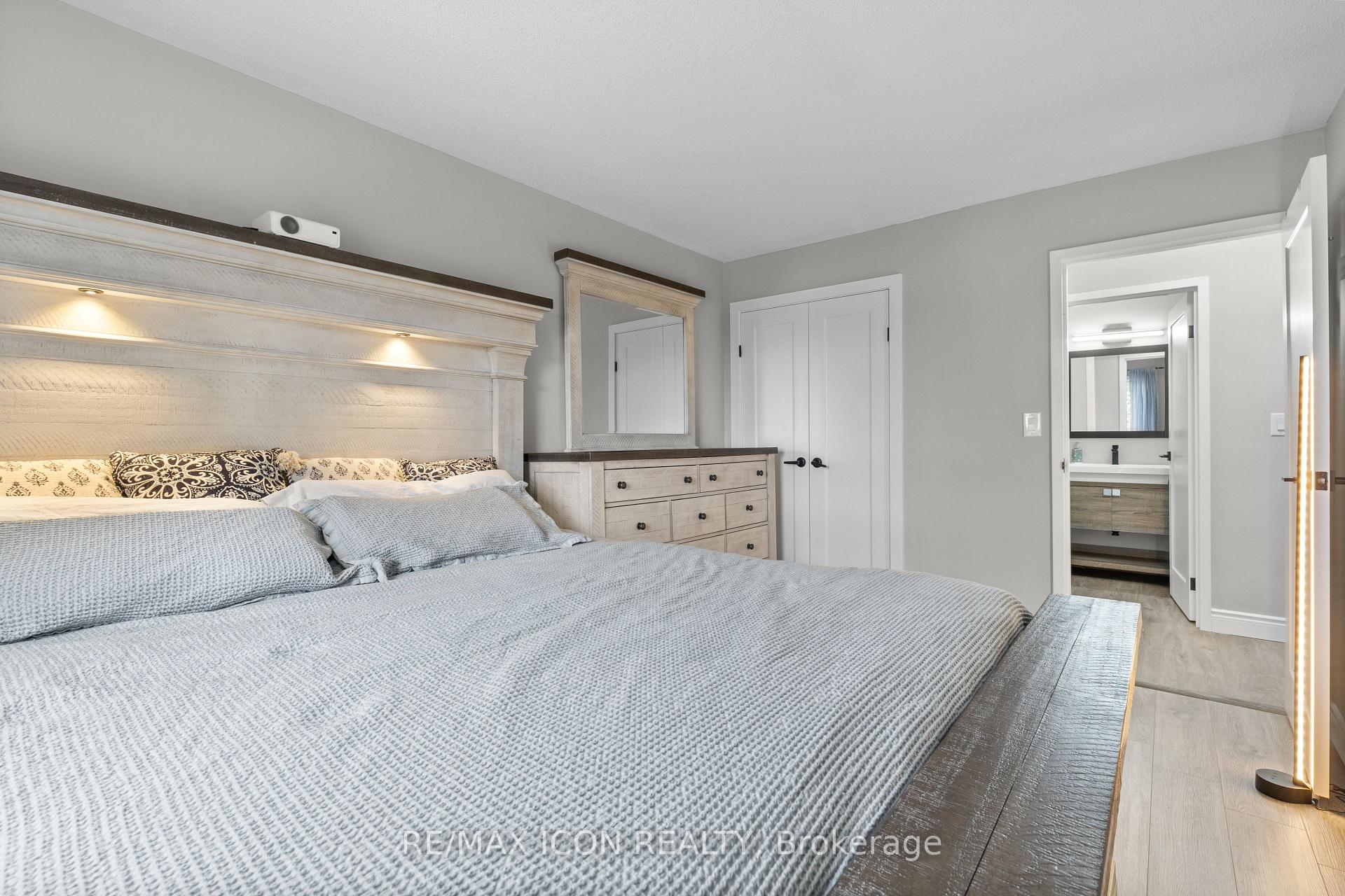Photo 13 of Unit 210, 30 Hugo Crescent, Kitchener — HOMEH