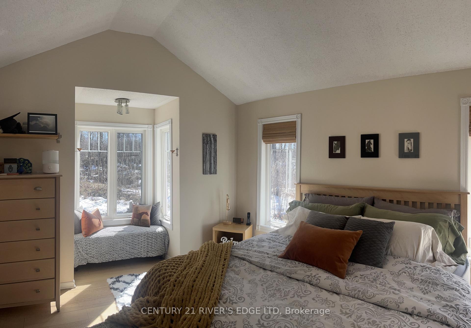 Photo 19 of 1664 Needham Side Road Side Road, Ottawa, Dunrobin — HOMEH