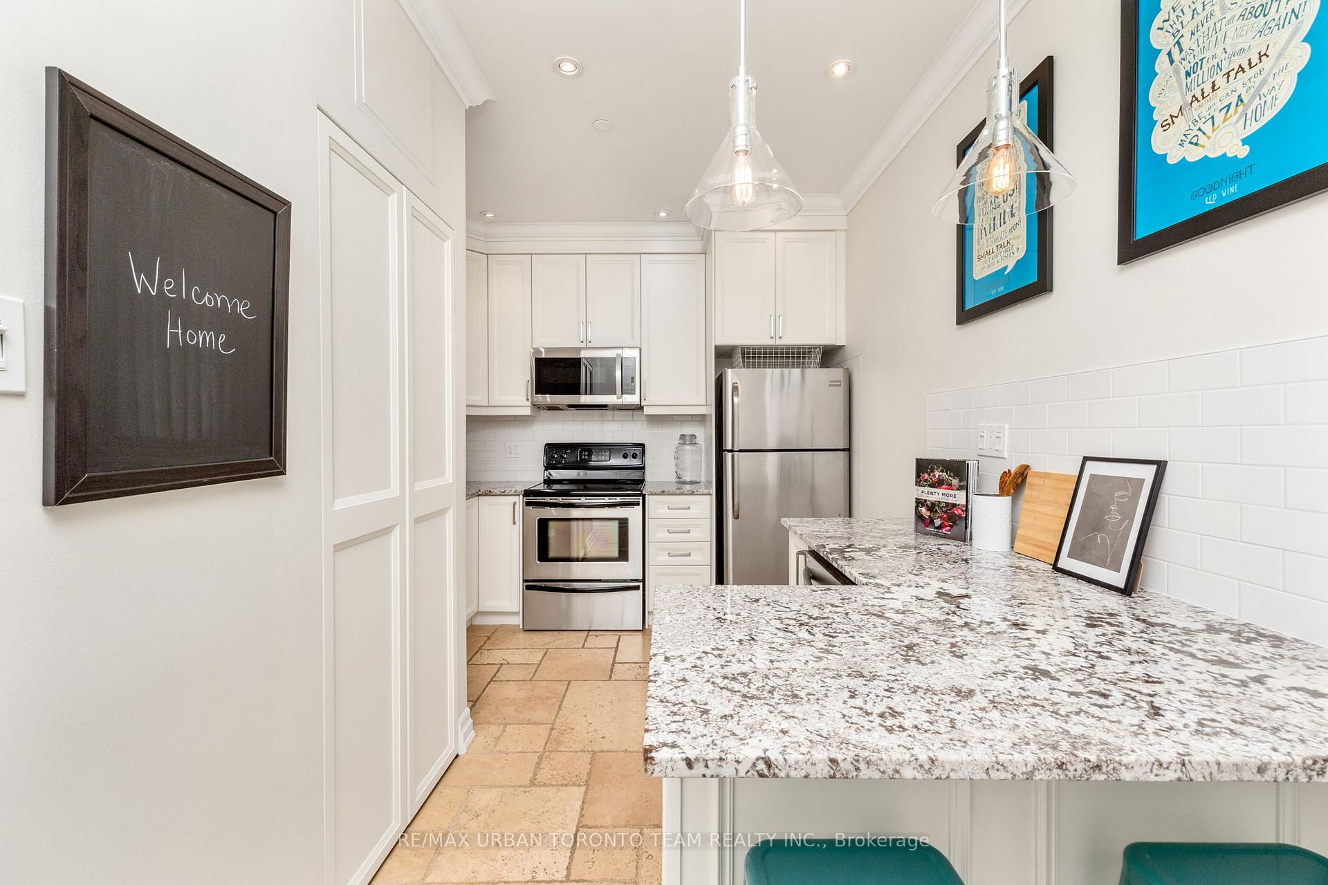 Photo 9 of Unit 401, 393 King Street W, Toronto, Waterfront Communities — HOMEH
