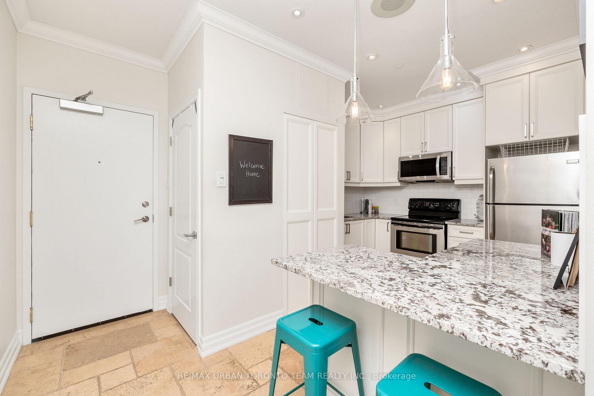 Photo 10 of Unit 401, 393 King Street W, Toronto, Waterfront Communities — HOMEH