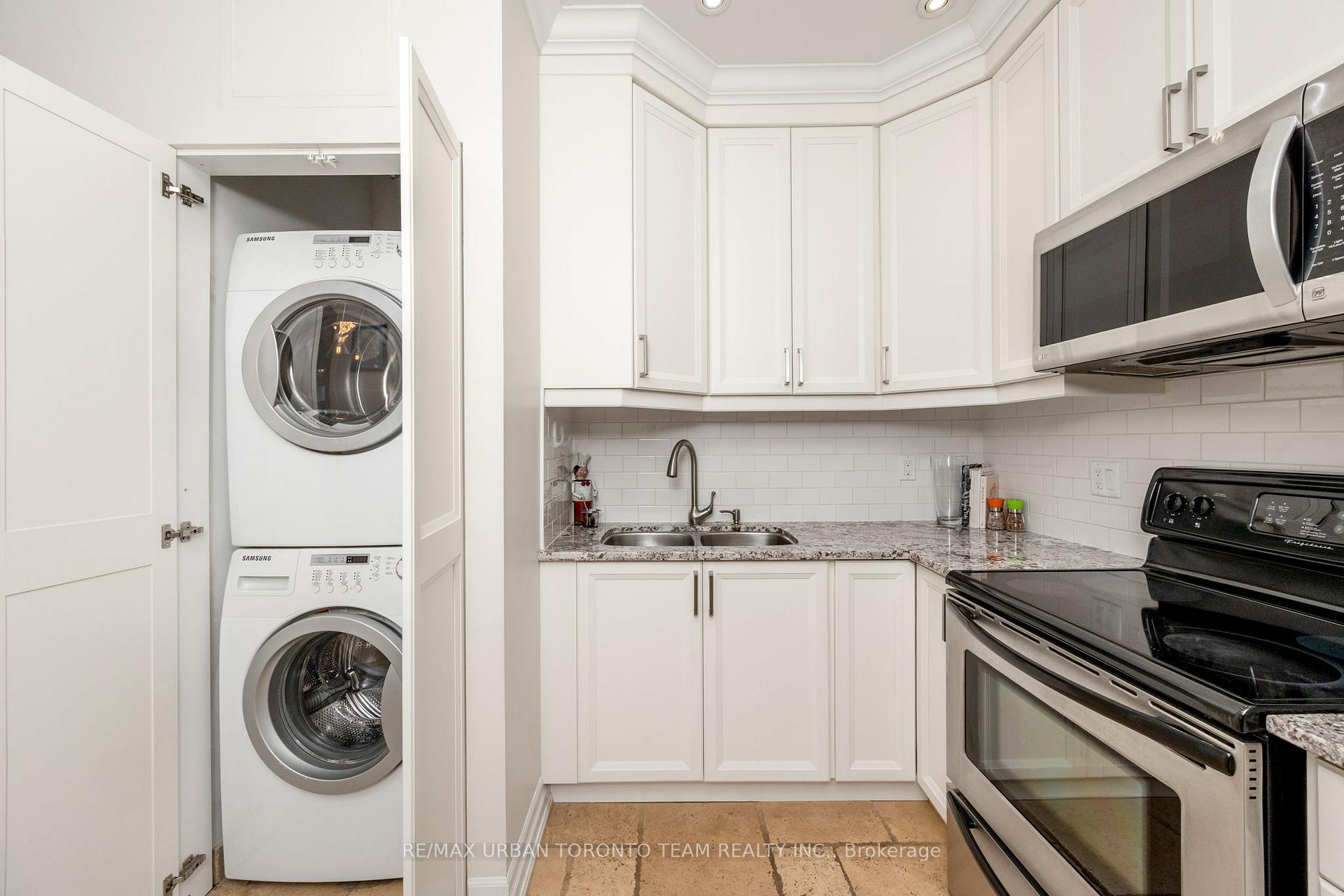 Photo 12 of Unit 401, 393 King Street W, Toronto, Waterfront Communities — HOMEH