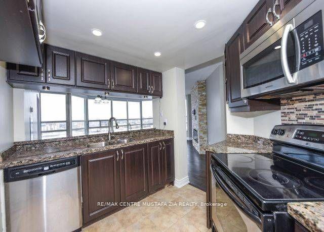 Photo 9 of Unit 1506, 250 Webb Drive, Mississauga, City Centre — HOMEH