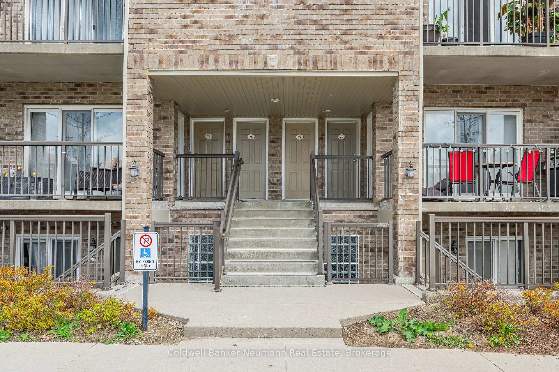 Photo 3 of Unit 77, 35 Mountford Drive, Guelph, Grange Road — HOMEH