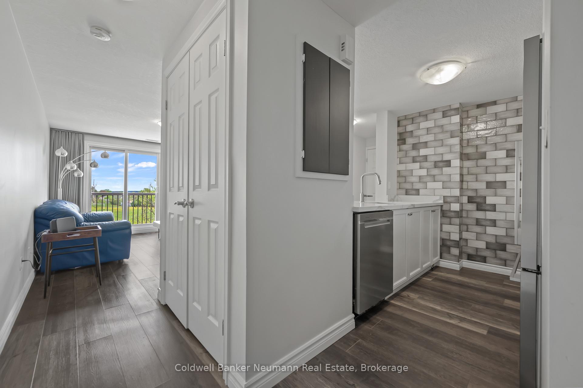 Photo 8 of Unit 77, 35 Mountford Drive, Guelph, Grange Road — HOMEH