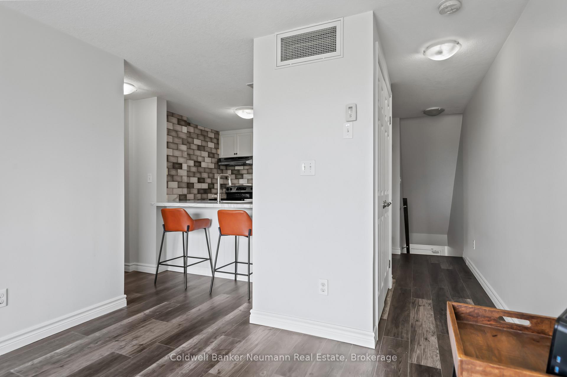 Photo 13 of Unit 77, 35 Mountford Drive, Guelph, Grange Road — HOMEH