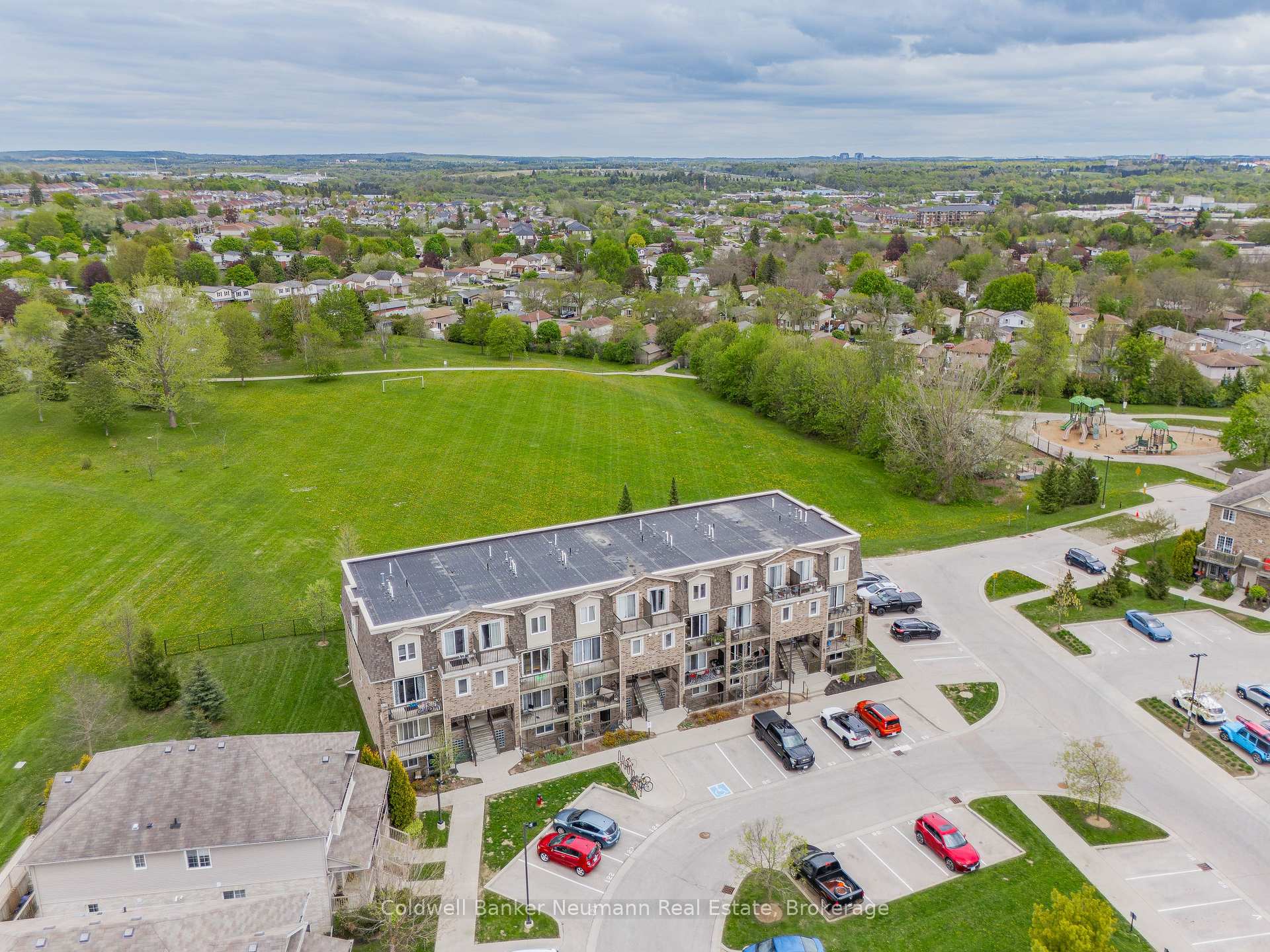 Photo 39 of Unit 77, 35 Mountford Drive, Guelph, Grange Road — HOMEH