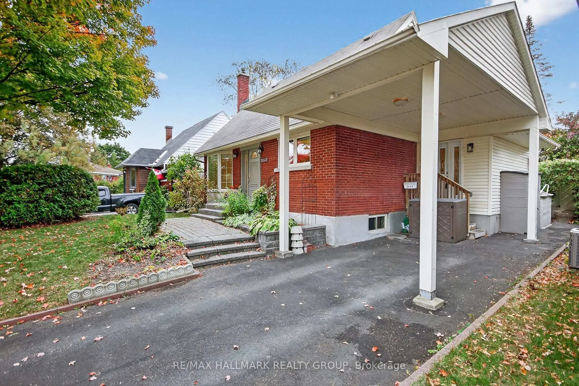 Photo 3 of 2042 Tilson Street, Ottawa, Elmvale Acres — HOMEH