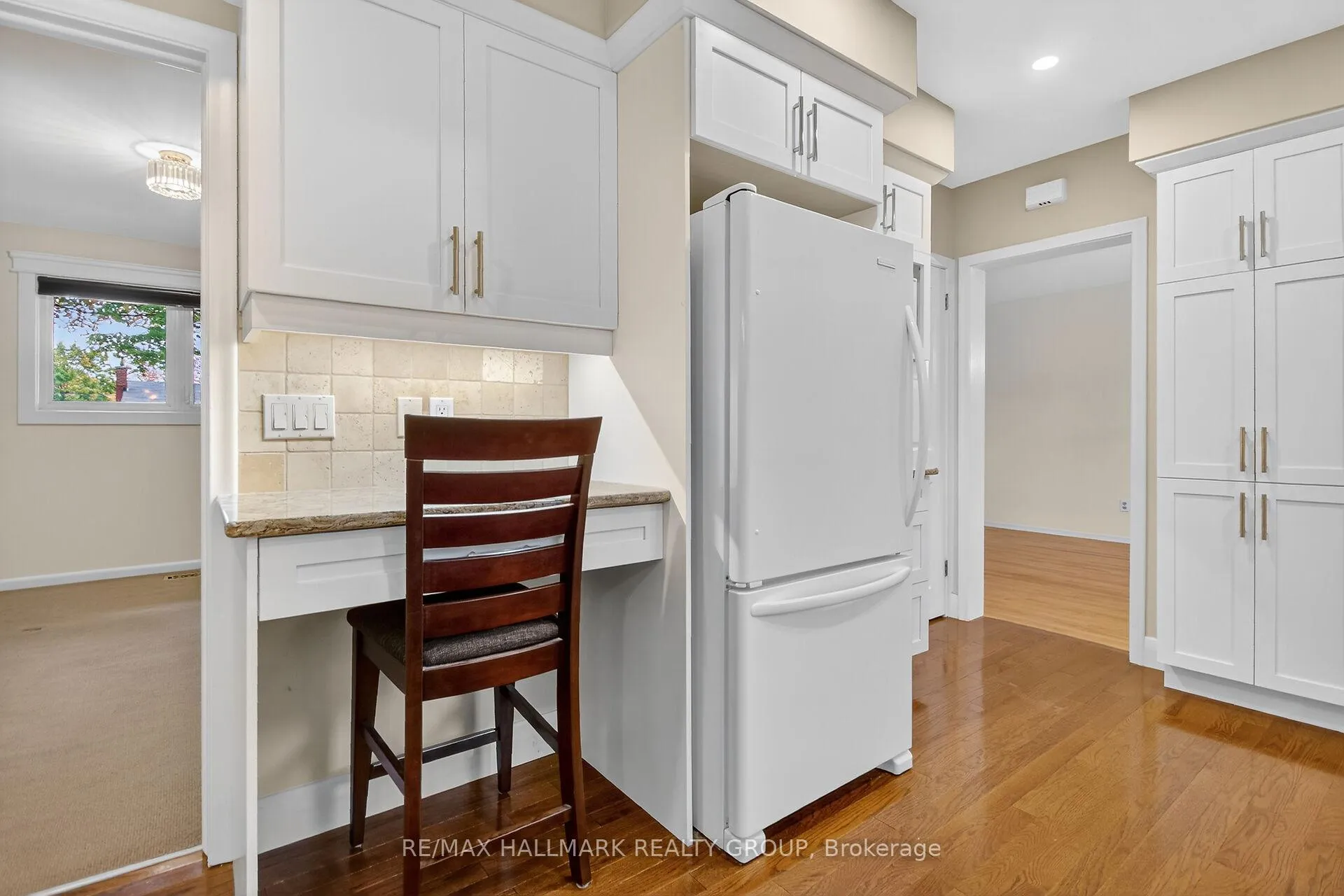 Photo 7 of 2042 Tilson Street, Ottawa, Elmvale Acres — HOMEH