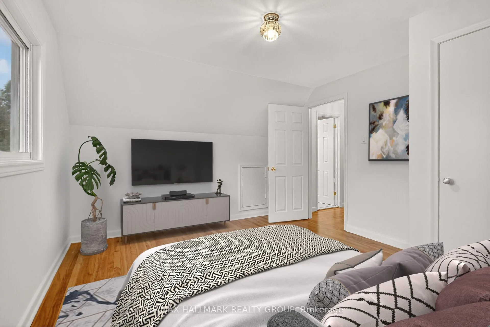 Photo 23 of 2042 Tilson Street, Ottawa, Elmvale Acres — HOMEH