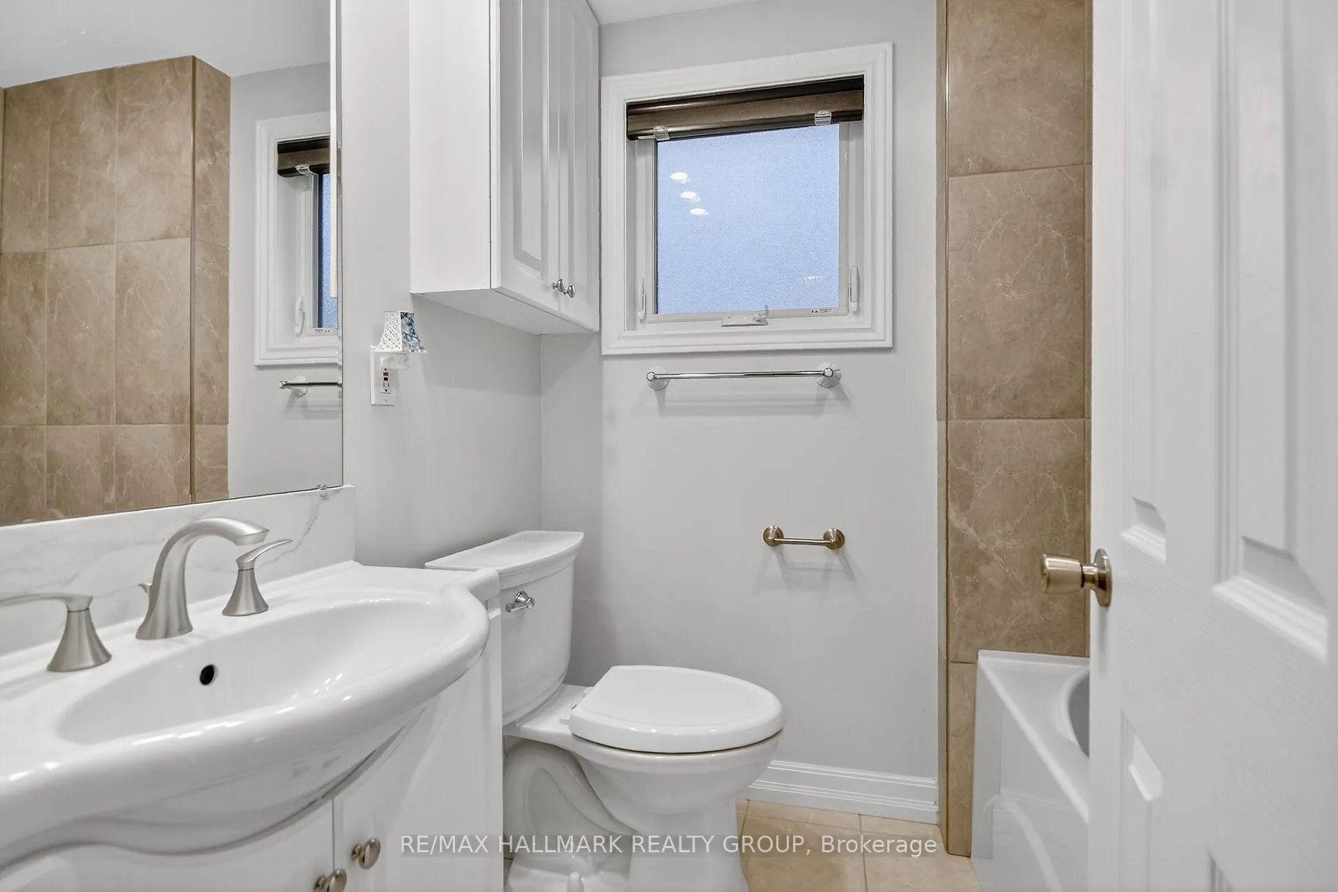 Photo 24 of 2042 Tilson Street, Ottawa, Elmvale Acres — HOMEH