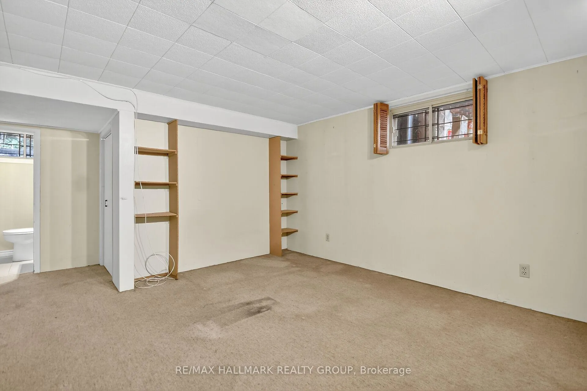 Photo 26 of 2042 Tilson Street, Ottawa, Elmvale Acres — HOMEH