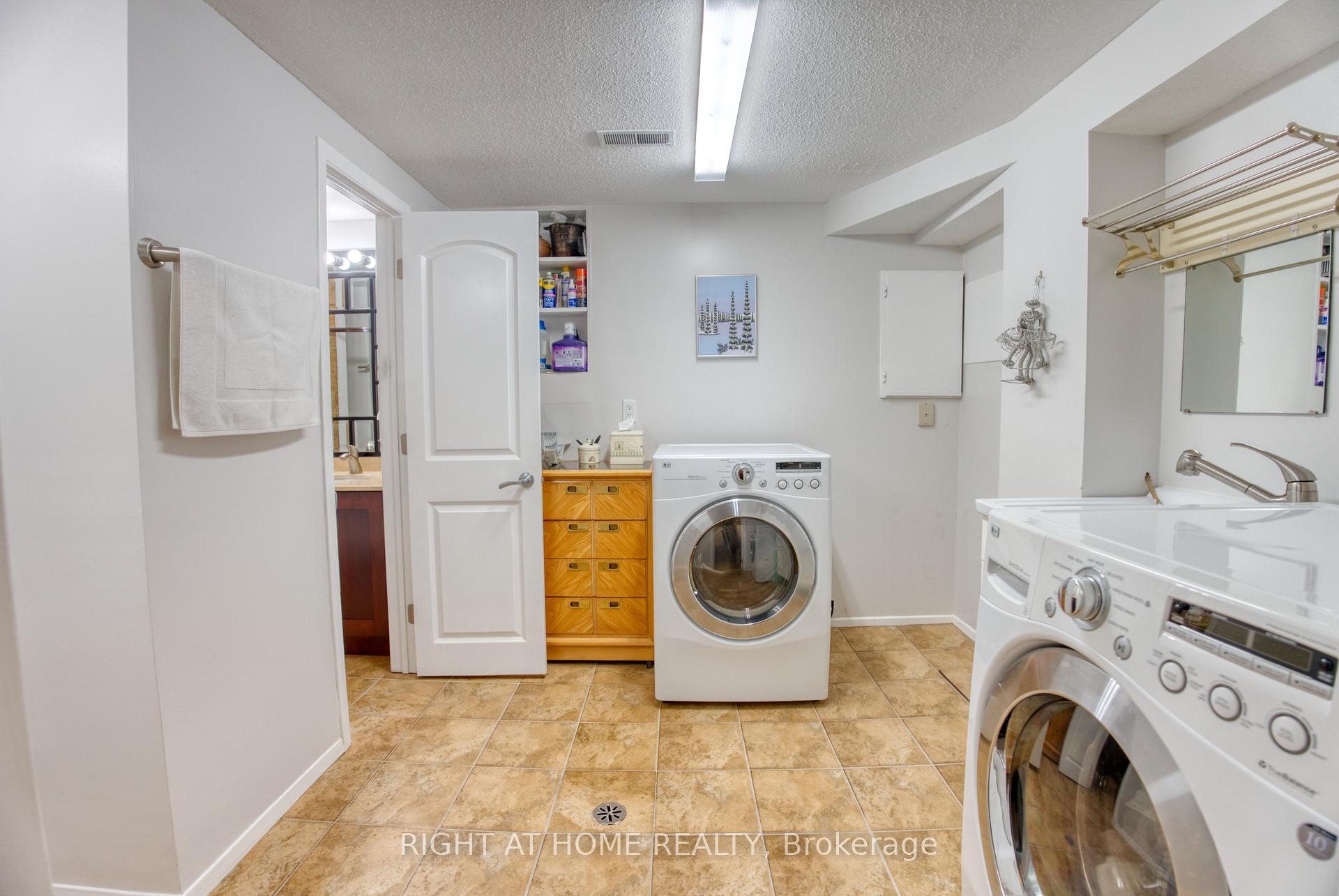 Photo 29 of 227 Teal Crescent, Ottawa, Chatelaine Village — HOMEH