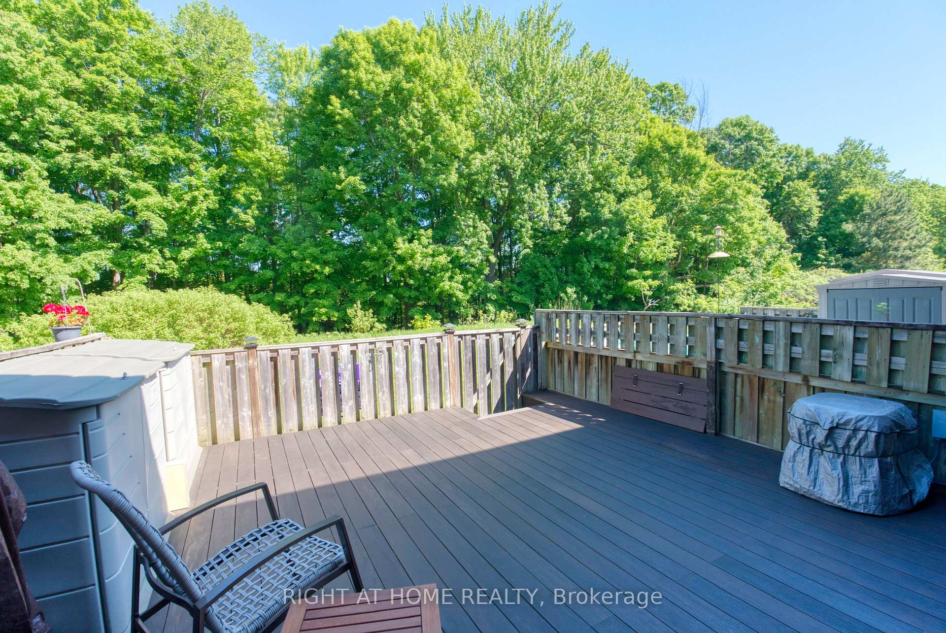 Photo 32 of 227 Teal Crescent, Ottawa, Chatelaine Village — HOMEH