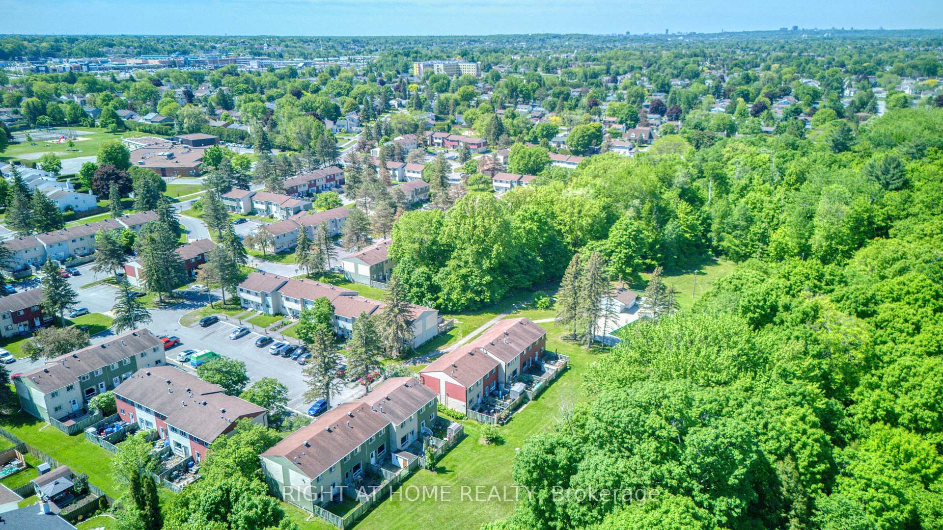 Photo 39 of 227 Teal Crescent, Ottawa, Chatelaine Village — HOMEH