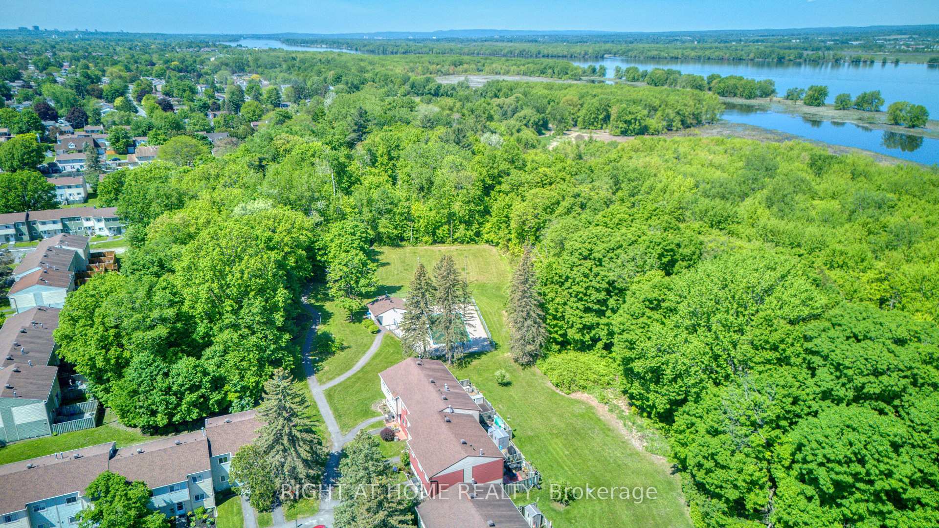 Photo 40 of 227 Teal Crescent, Ottawa, Chatelaine Village — HOMEH